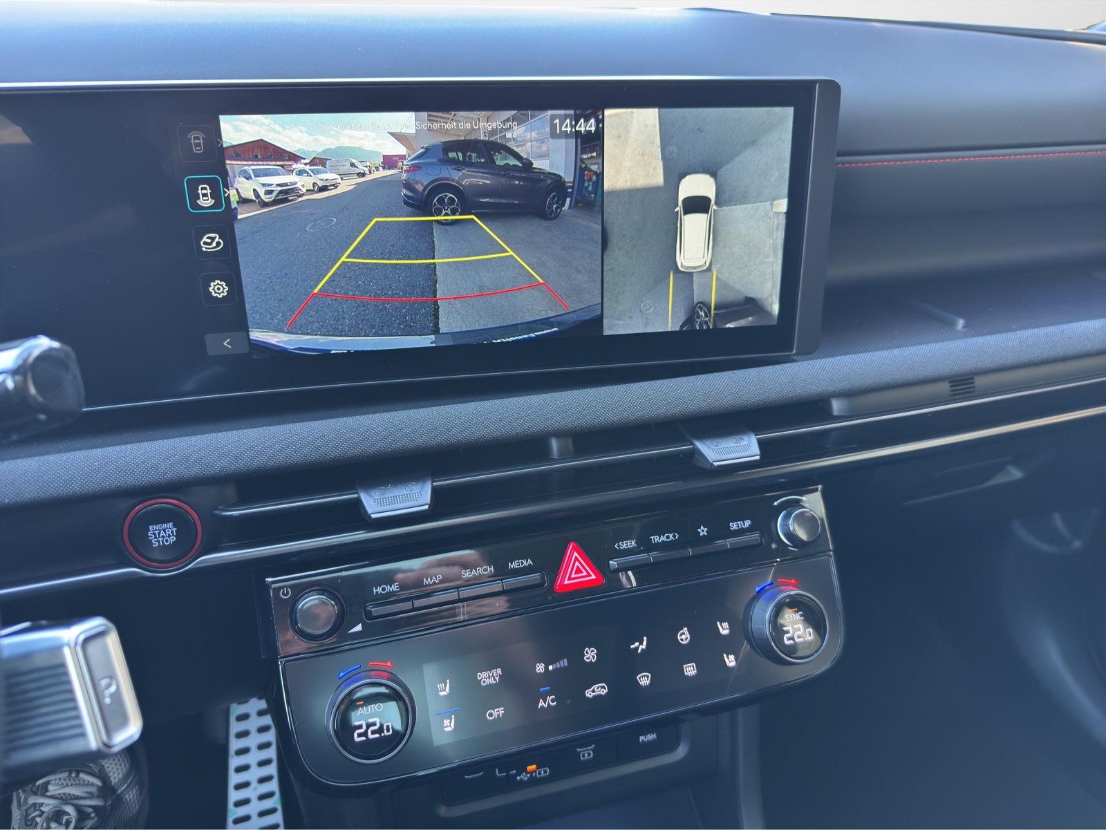 HYUNDAI Tucson 1.6 T-GDi HEV N-Line 4WD Sunroof MY27-image-13