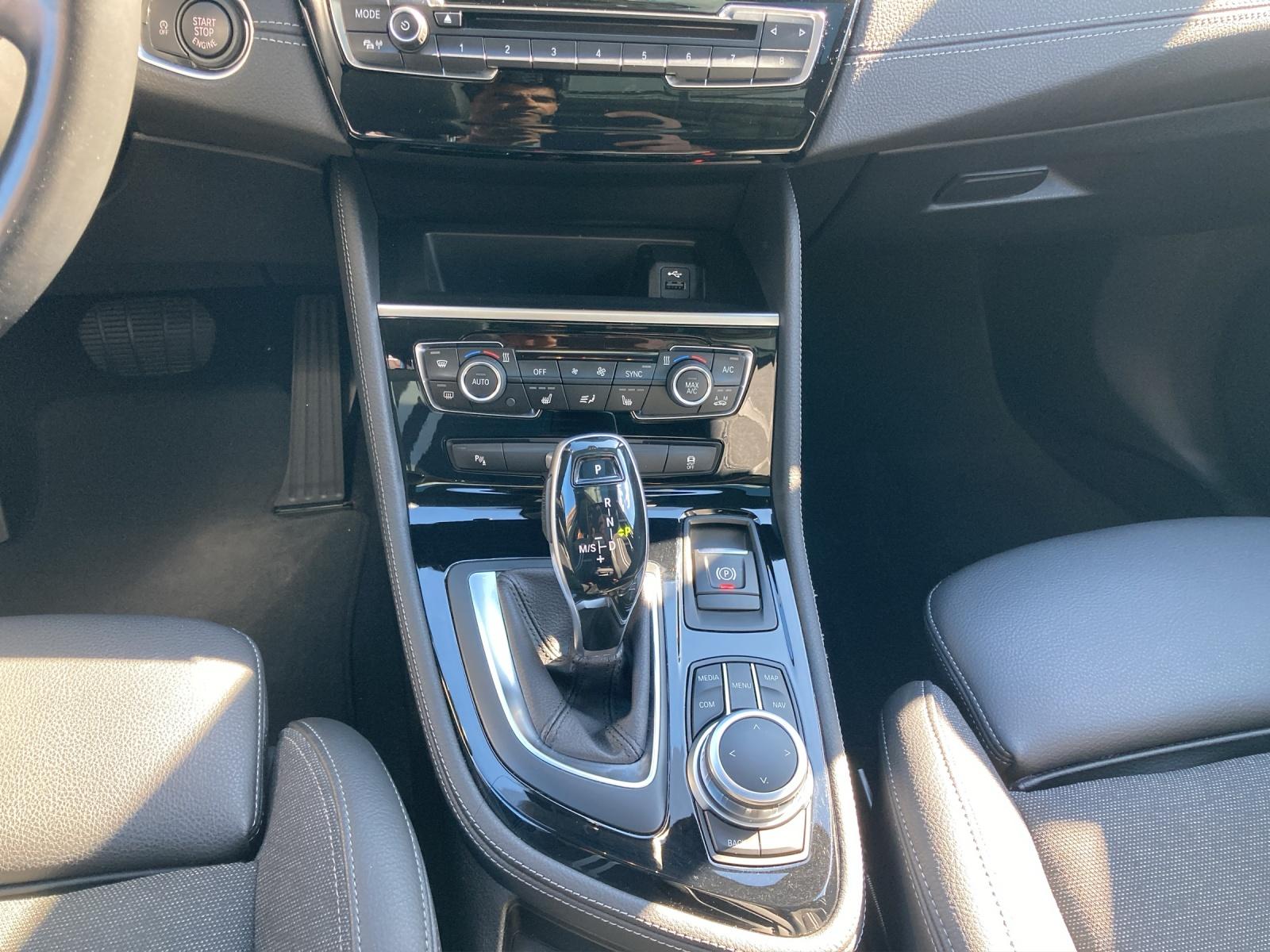 BMW 2er Reihe F46 Gran Tourer 220d xDrive-image-10