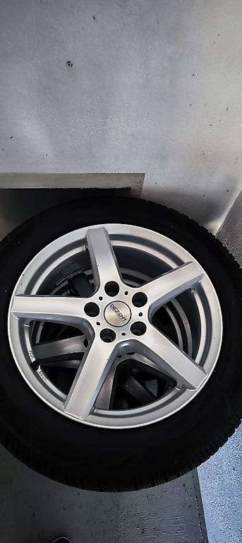 TOYOTA COROLLA CROSS-image-3