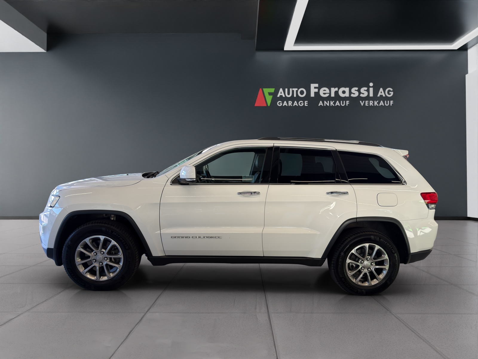 JEEP Grand Cherokee 3.0 CRD Limited Automatic-image-1