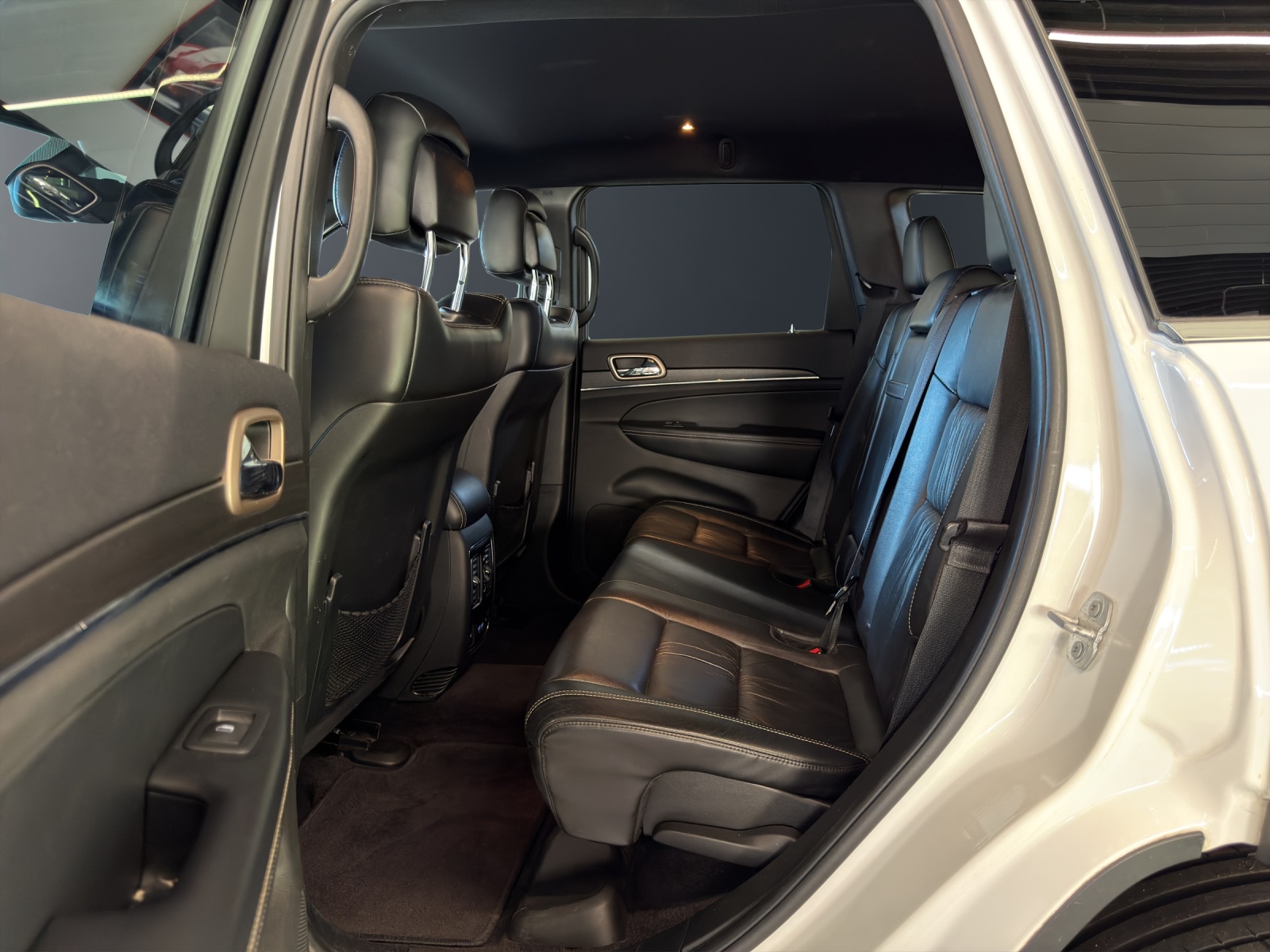 JEEP Grand Cherokee 3.0 CRD Limited Automatic-image-14