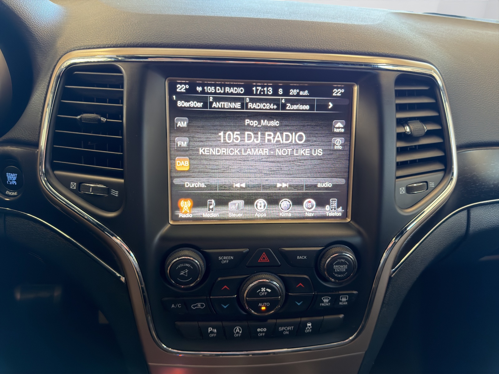 JEEP Grand Cherokee 3.0 CRD Limited Automatic-image-21
