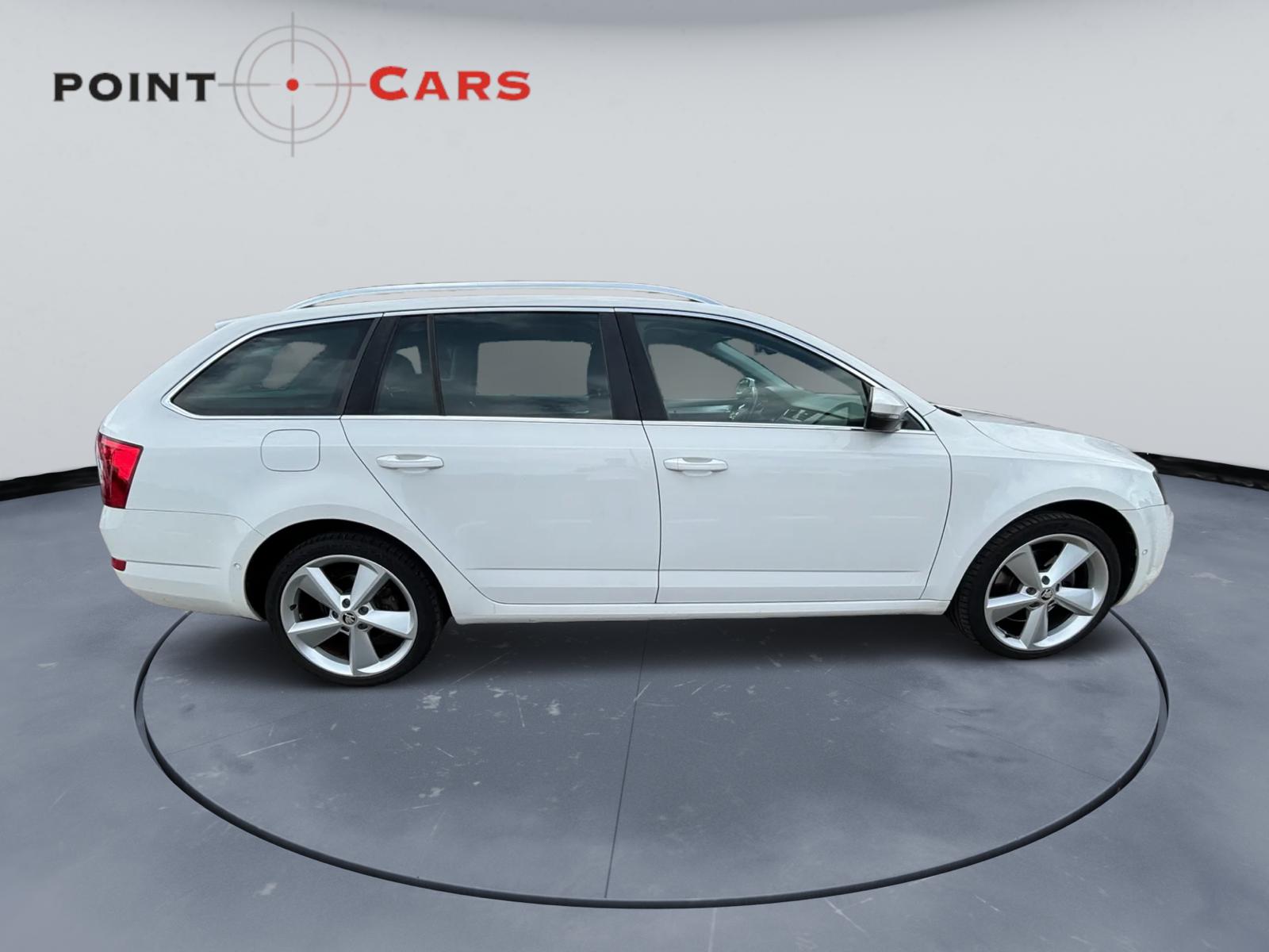 SKODA Octavia Combi 1.8 TSI Elegance 4x4 DSG-image-5