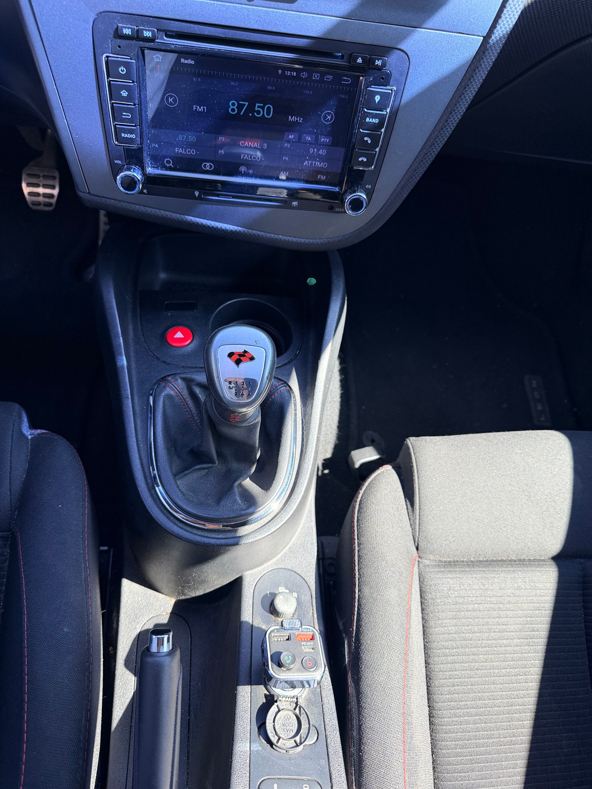 SEAT Leon 2.0 TSI Cupra-image-14