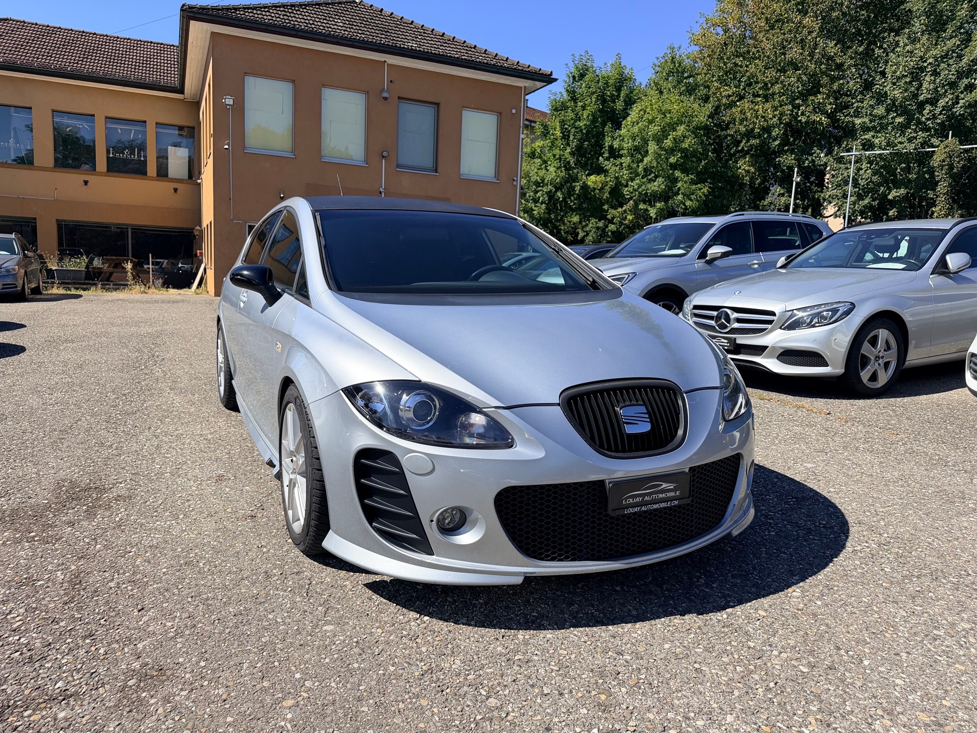 SEAT Leon 2.0 TSI Cupra-image-0