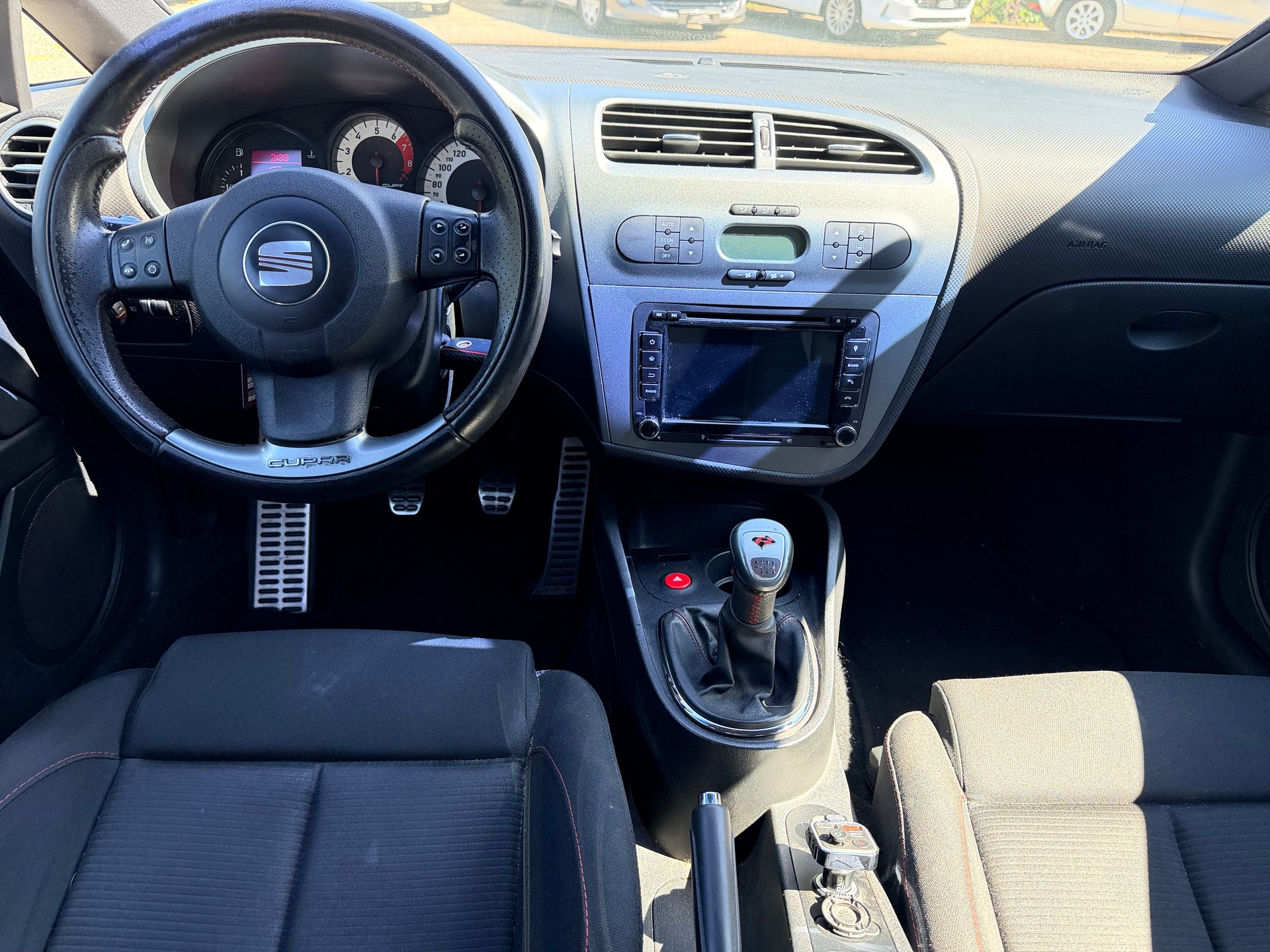 SEAT Leon 2.0 TSI Cupra-image-11
