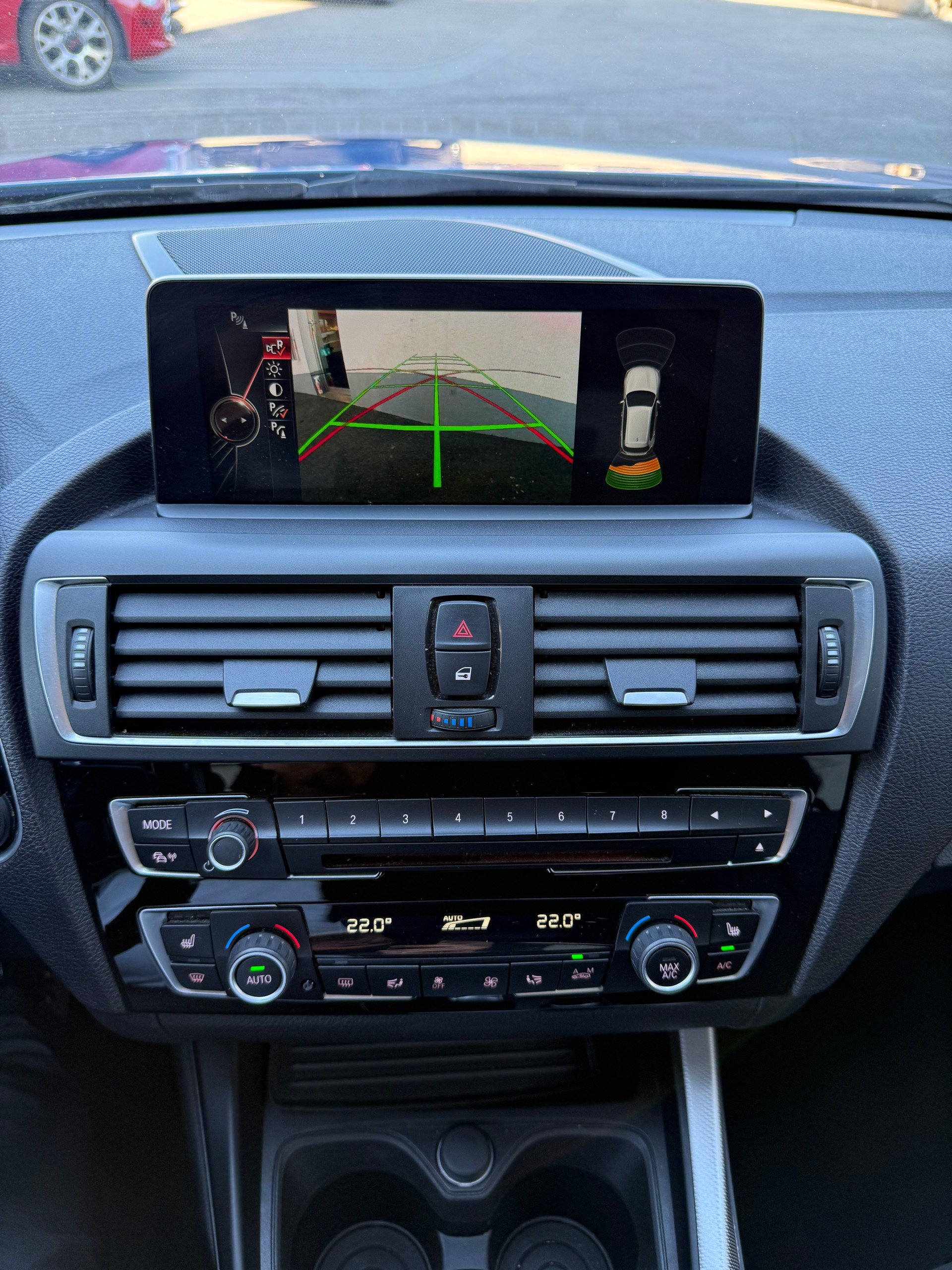 BMW M135i xDrive Steptronic-image-24