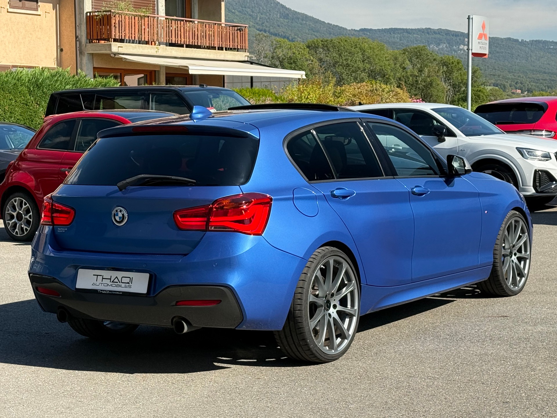 BMW M135i xDrive Steptronic-image-9