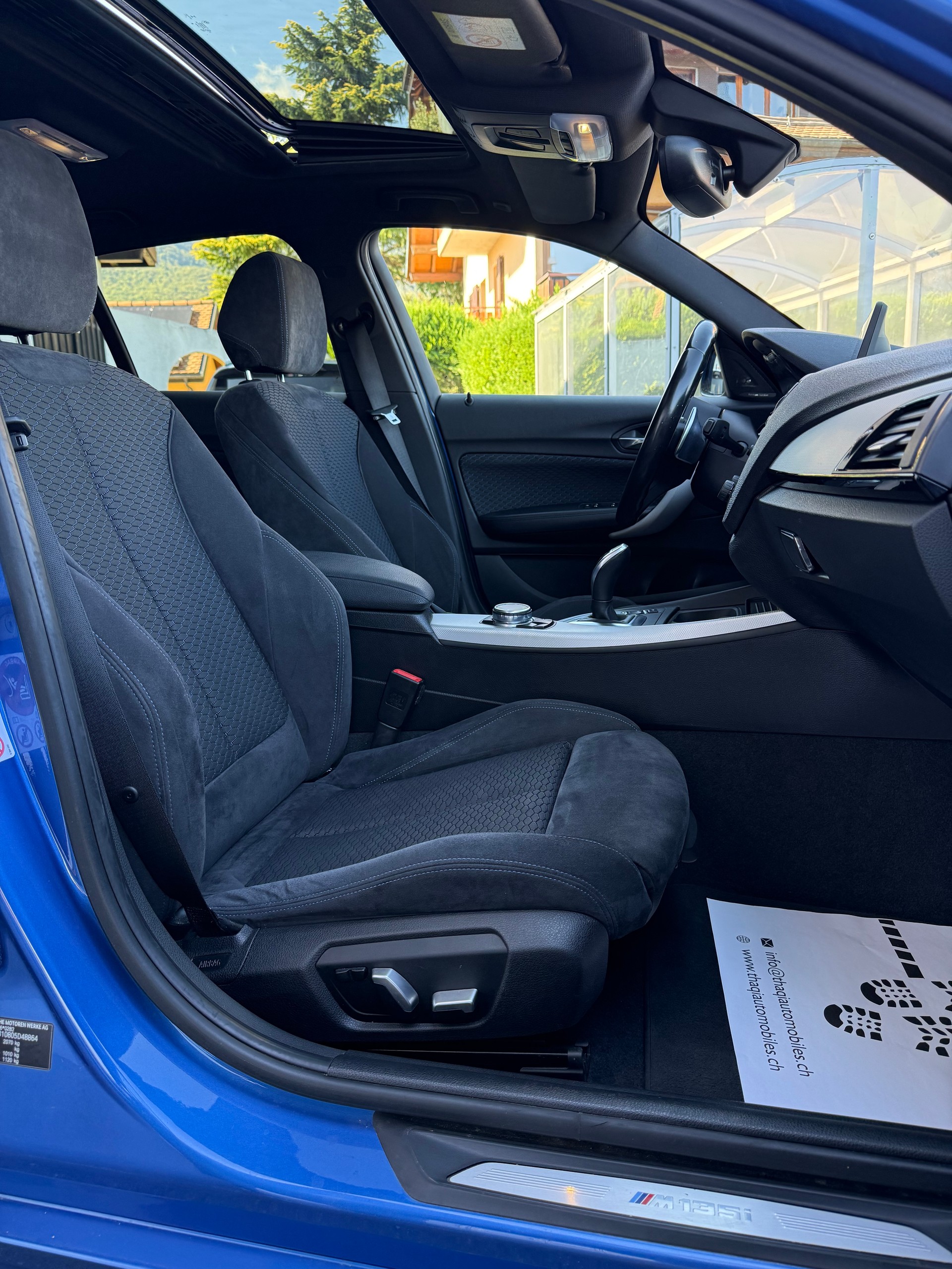 BMW M135i xDrive Steptronic-image-21
