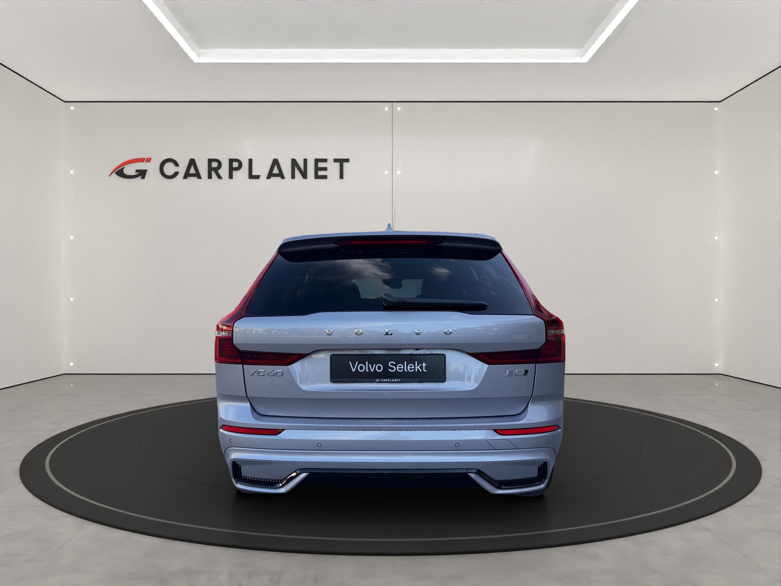 VOLVO XC60 2.0 B5 MH Plus Dark AWD-image-4