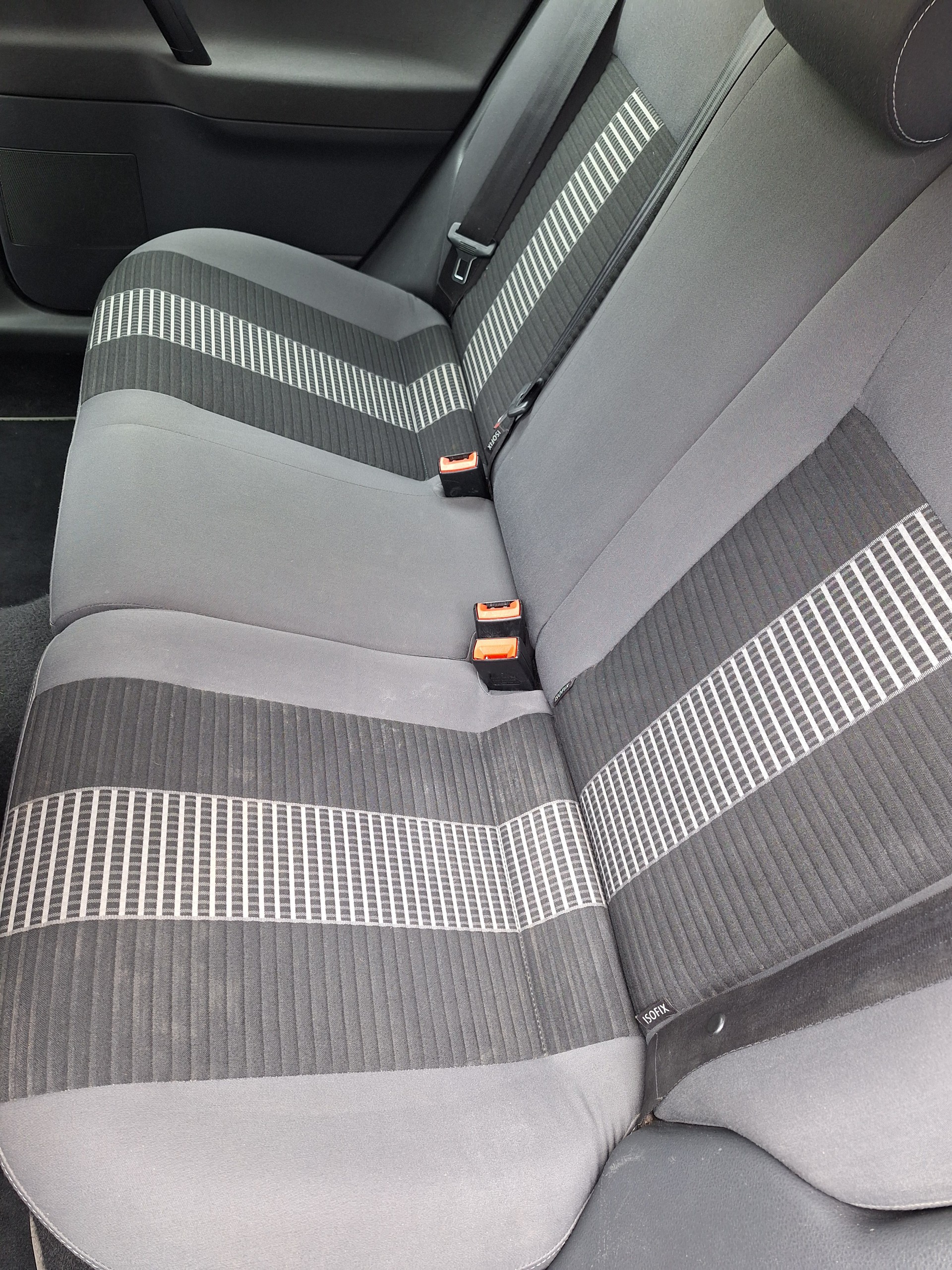 VW 1.4 16V 80 Trendline-image-4