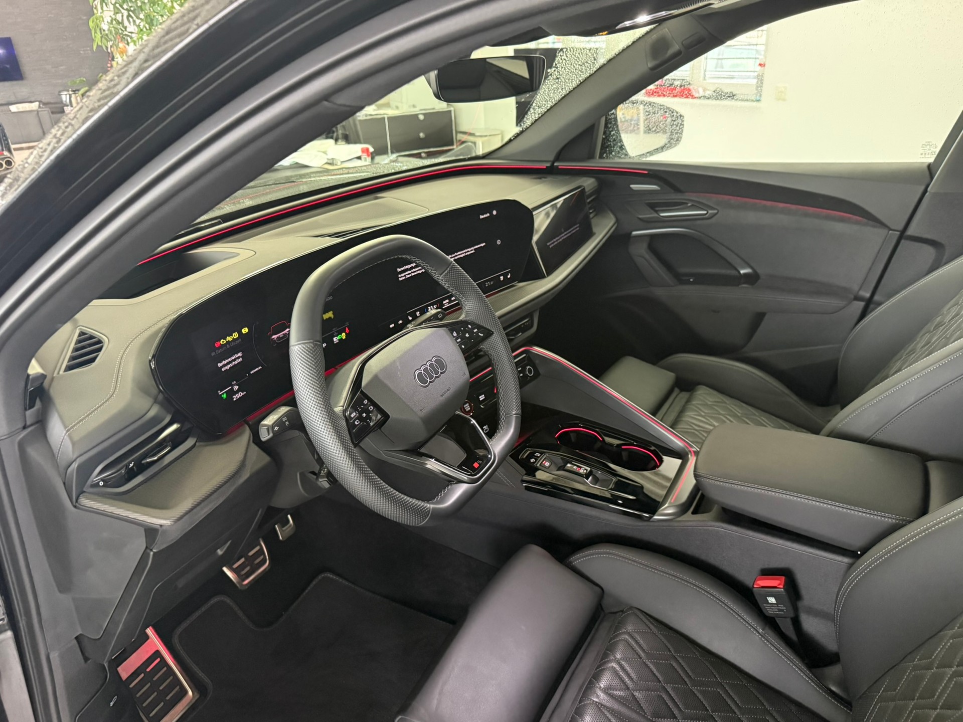AUDI SQ5 Sportback TFSI quattro S-tronic, 8-fach bereift-image-10