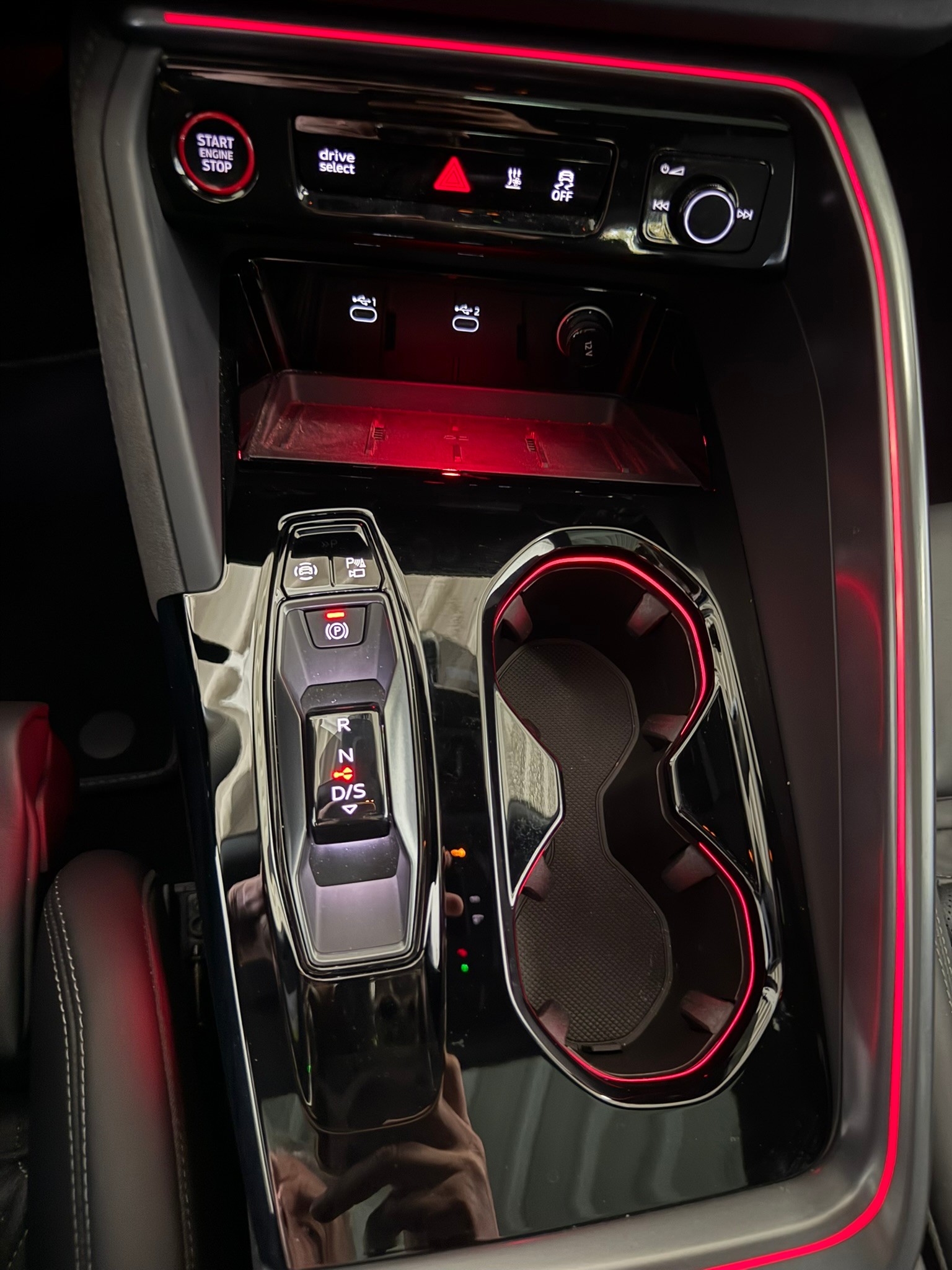 AUDI SQ5 Sportback TFSI quattro S-tronic, 8-fach bereift-image-13