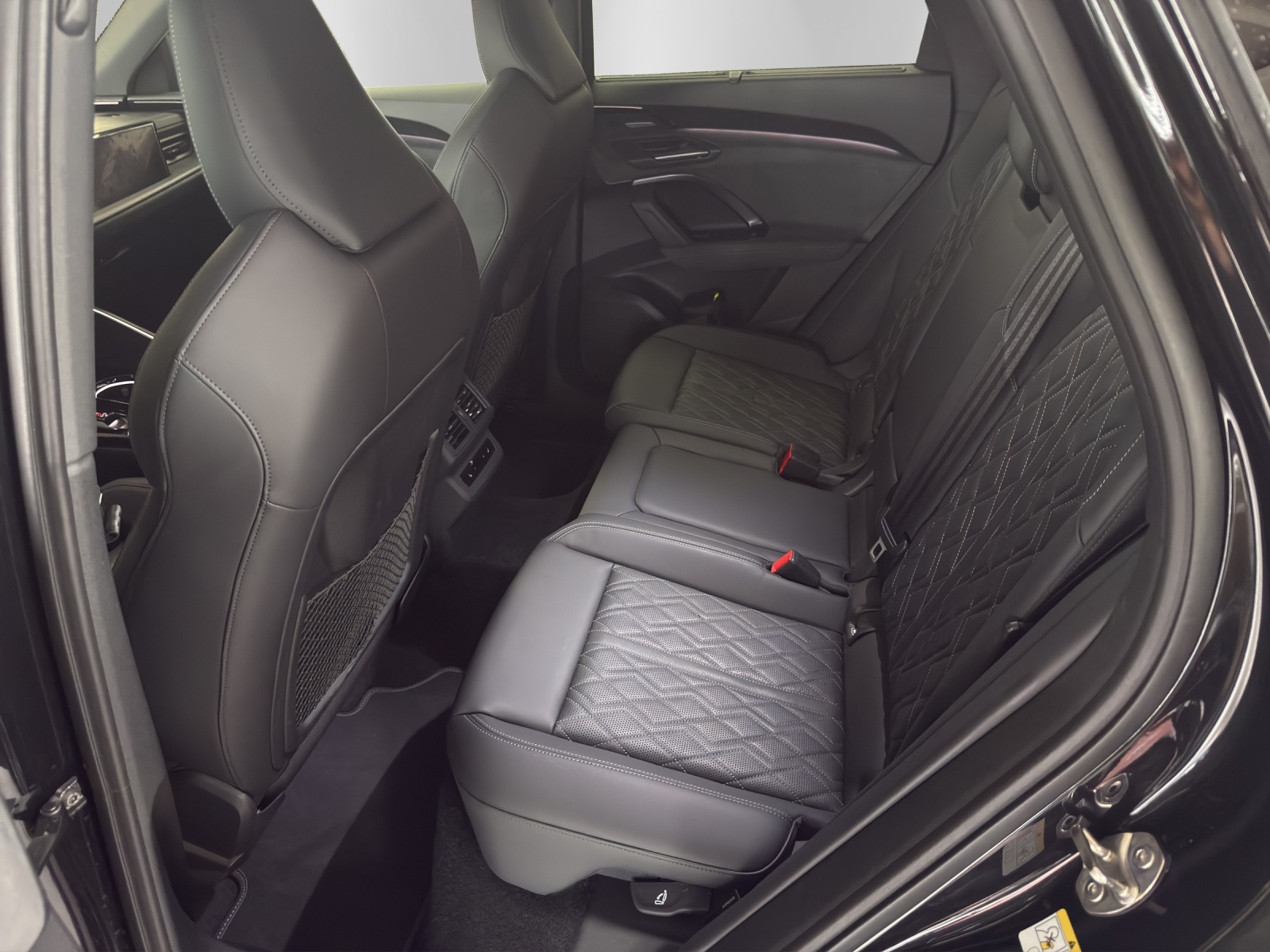 AUDI SQ5 Sportback TFSI quattro S-tronic, 8-fach bereift-image-9