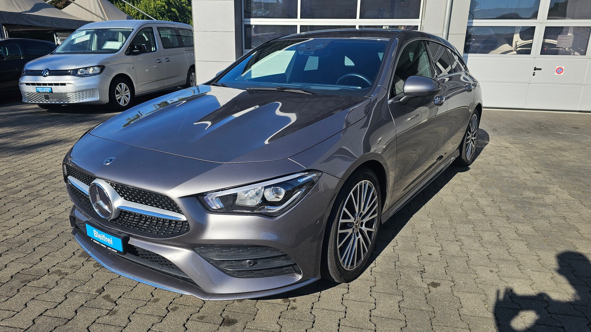 MERCEDES-BENZ CLA Shooting Brake 250 4Matic 7G-DCT AMG Line-image-17