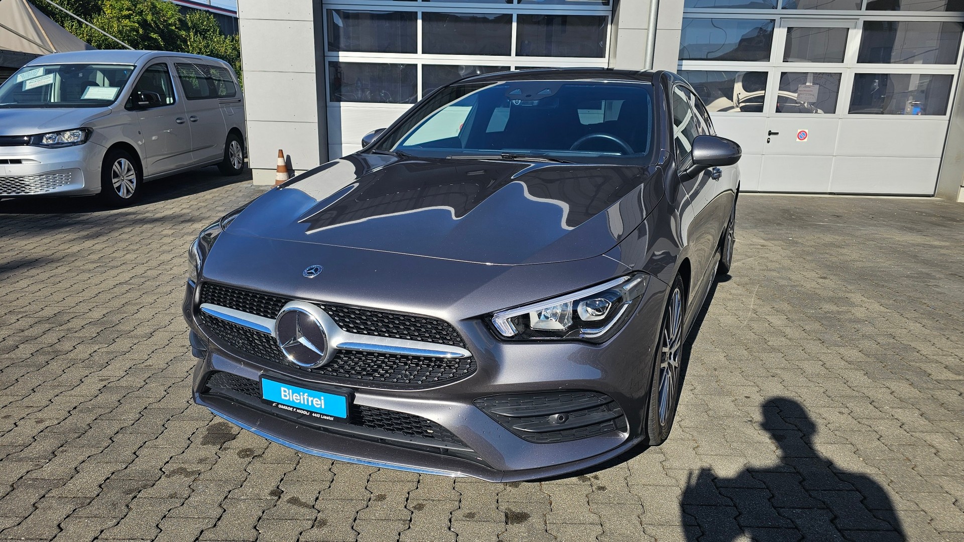 MERCEDES-BENZ CLA Shooting Brake 250 4Matic 7G-DCT AMG Line-image-18