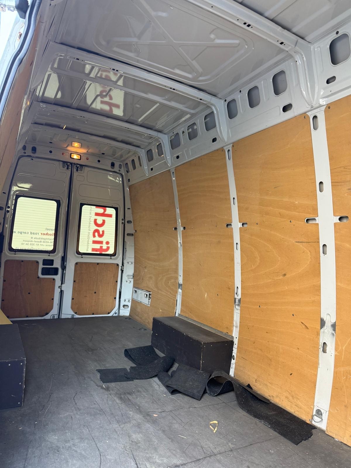 IVECO 35 S 14 V GKCA41A1B1-image-11