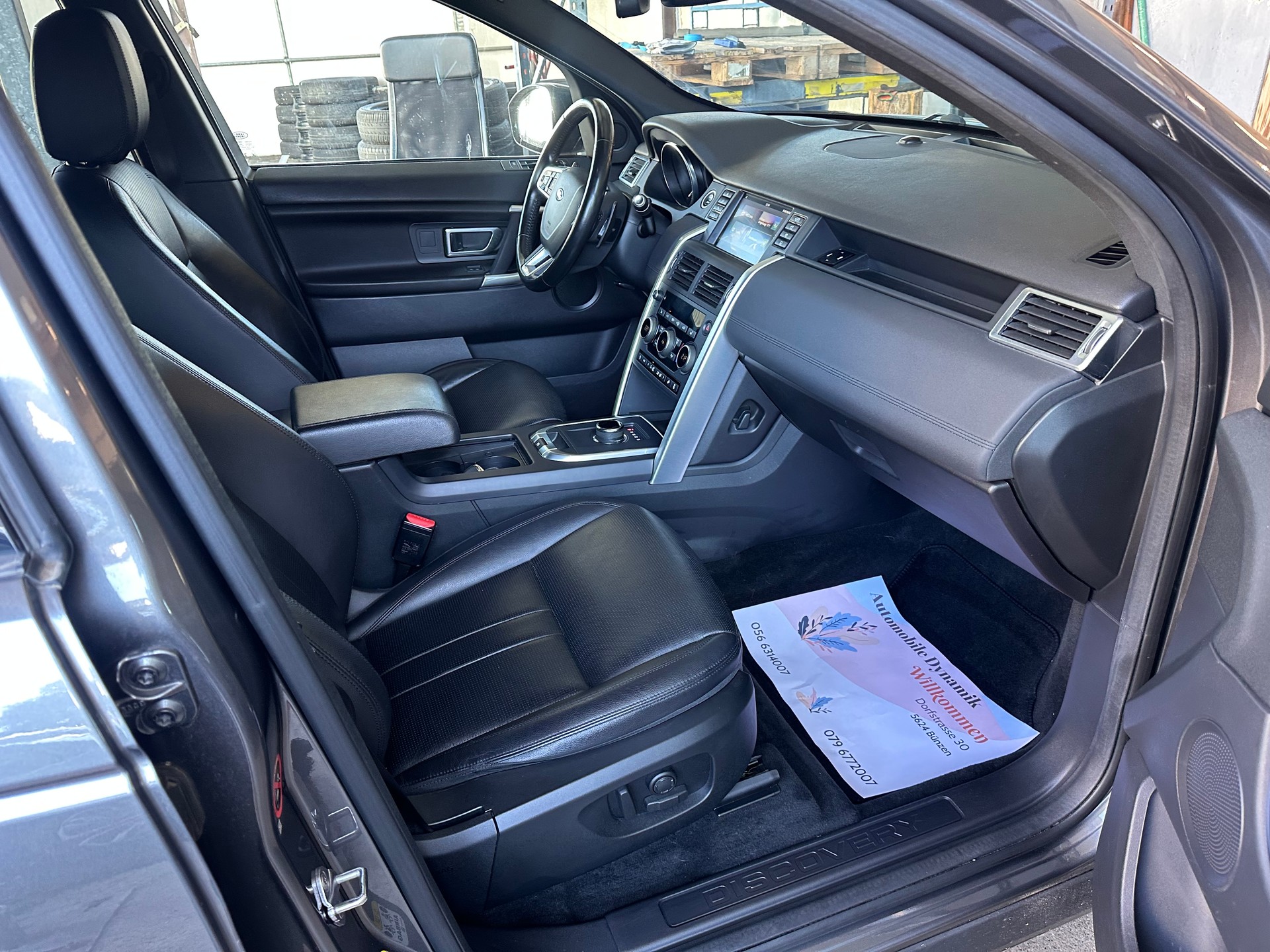 LAND ROVER Discovery Sport 2.0 TD4 Advantage AT9-image-6