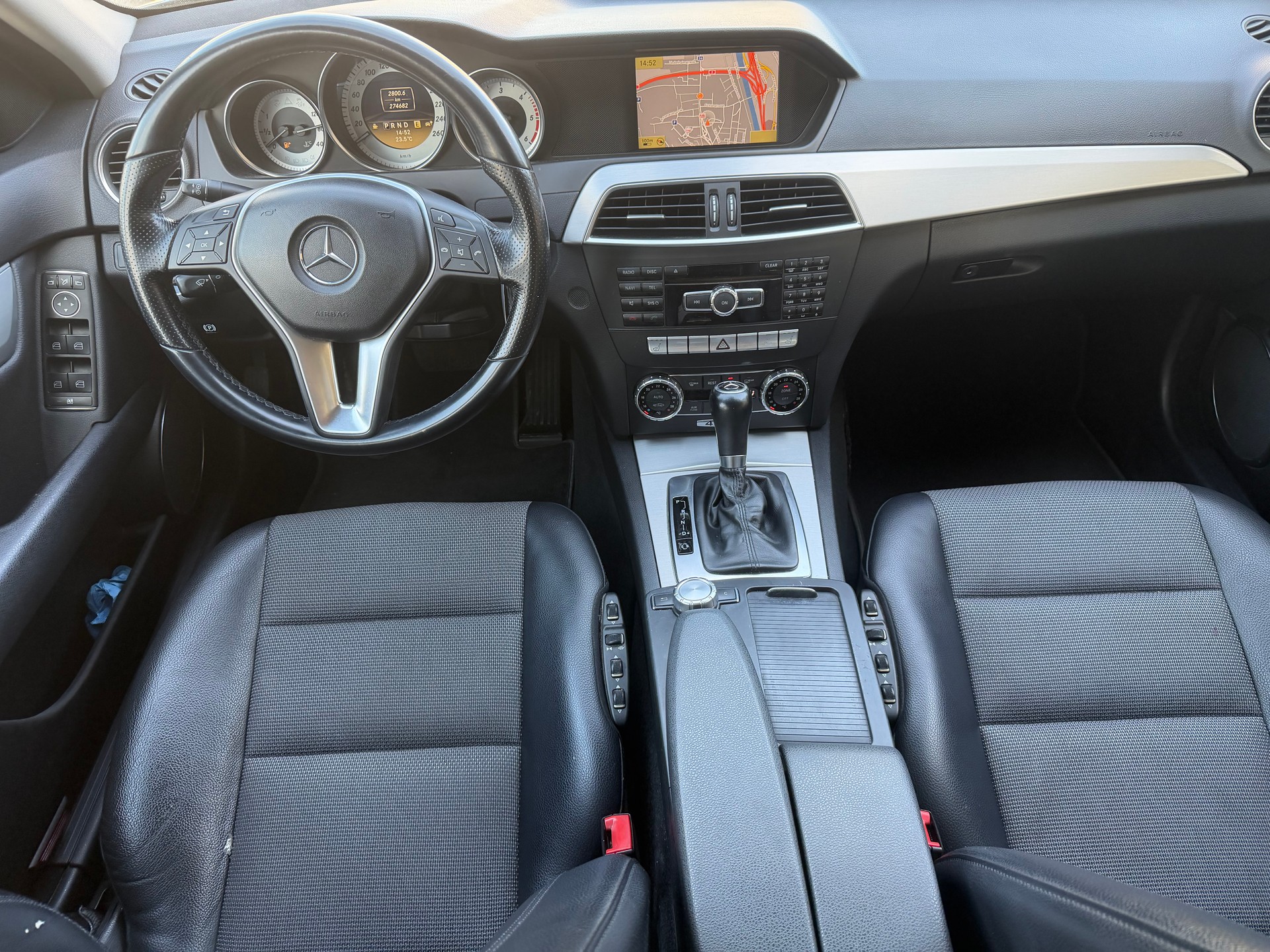 MERCEDES-BENZ C 300 CDI Avantgarde 4Matic 7G-Tronic-image-8