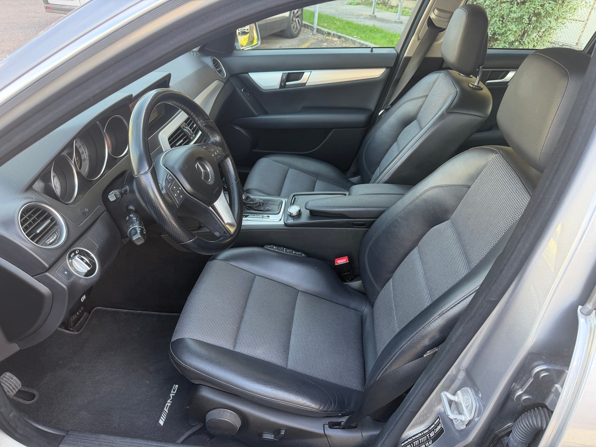 MERCEDES-BENZ C 300 CDI Avantgarde 4Matic 7G-Tronic-image-10