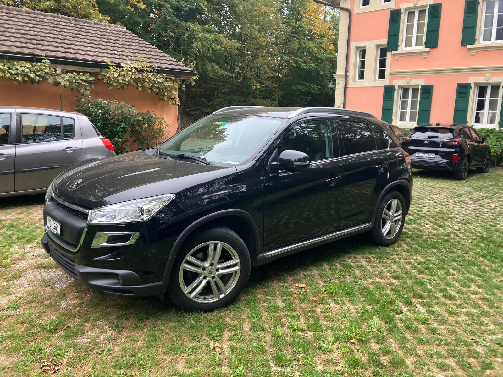 PEUGEOT 1.6 HDi 115 Allure S/S-image-2