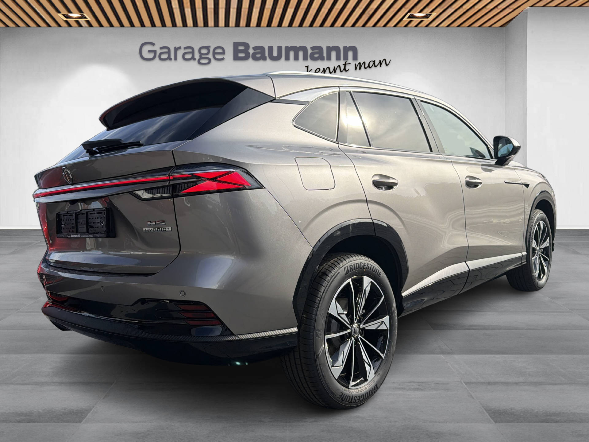 MG HS 1.5 Hybrid Luxury-image-2