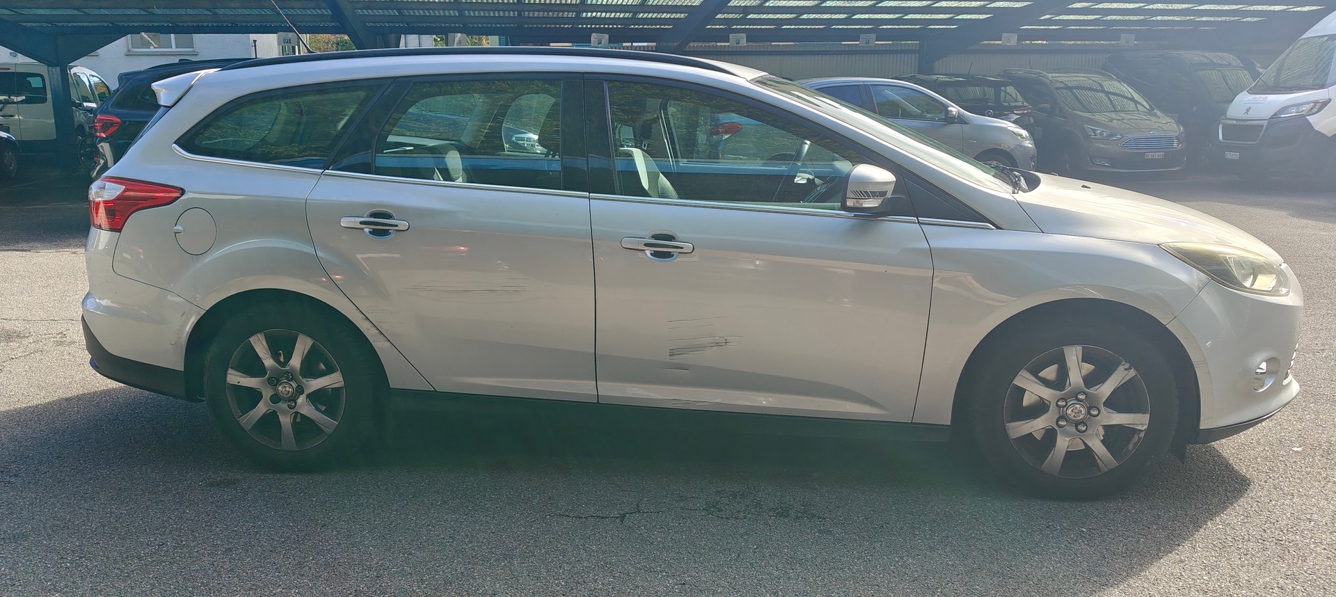 FORD Focus 1.6 SCTi Titanium-image-2