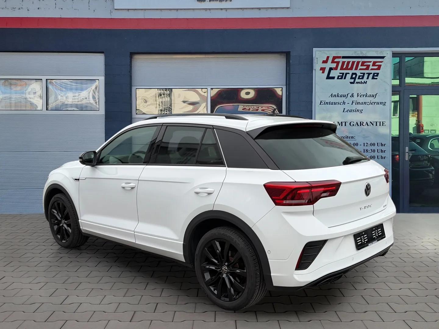 VW T-Roc 2.0 TSI R-Line DSG 4Motion Black Style mit AHK & Rückfahrkamera-image-5
