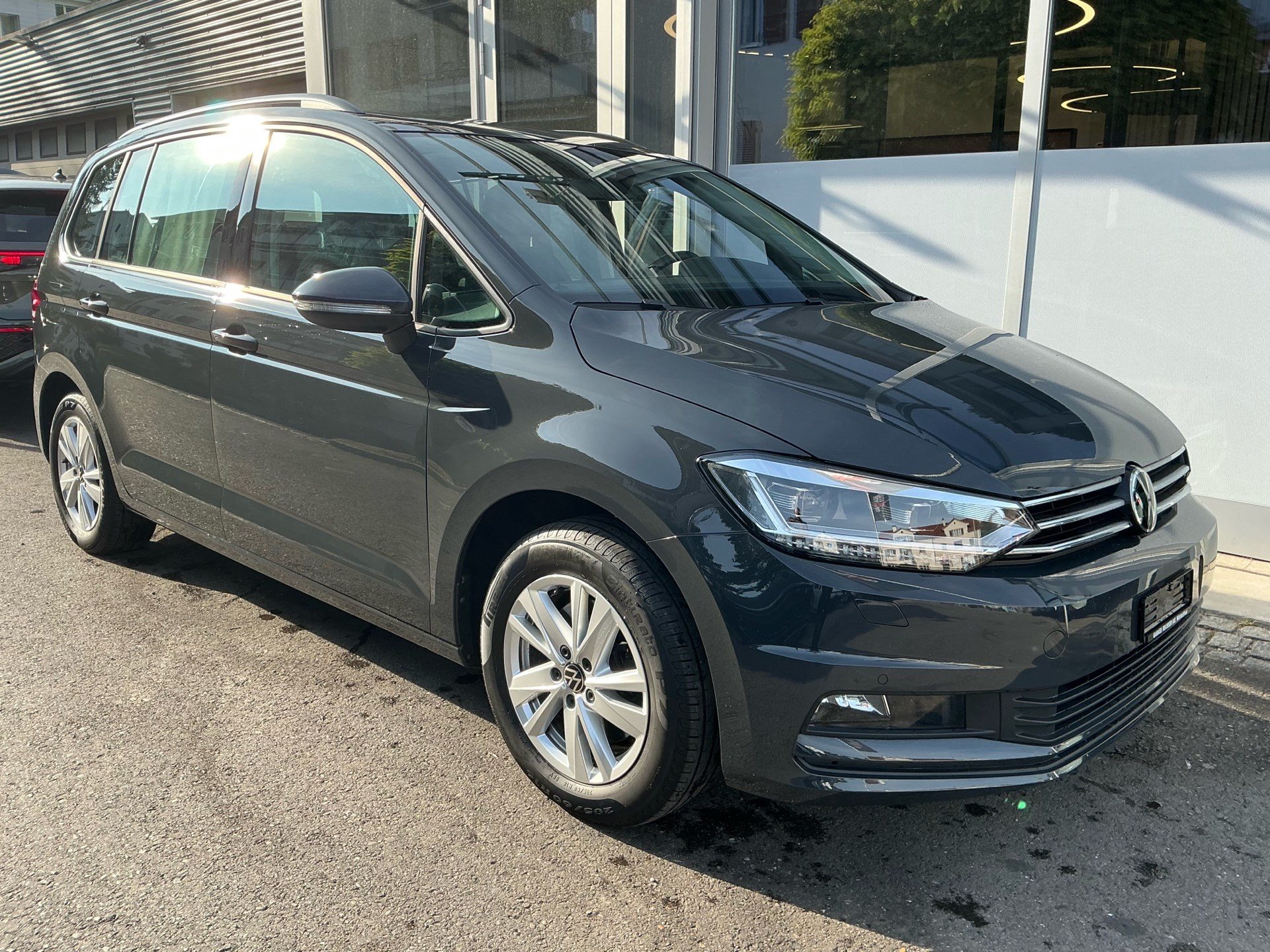 VW Touran 1.5 TSI DSG COMFORTLINE *** PANORAMA & VIELES MEHR ****-image-2