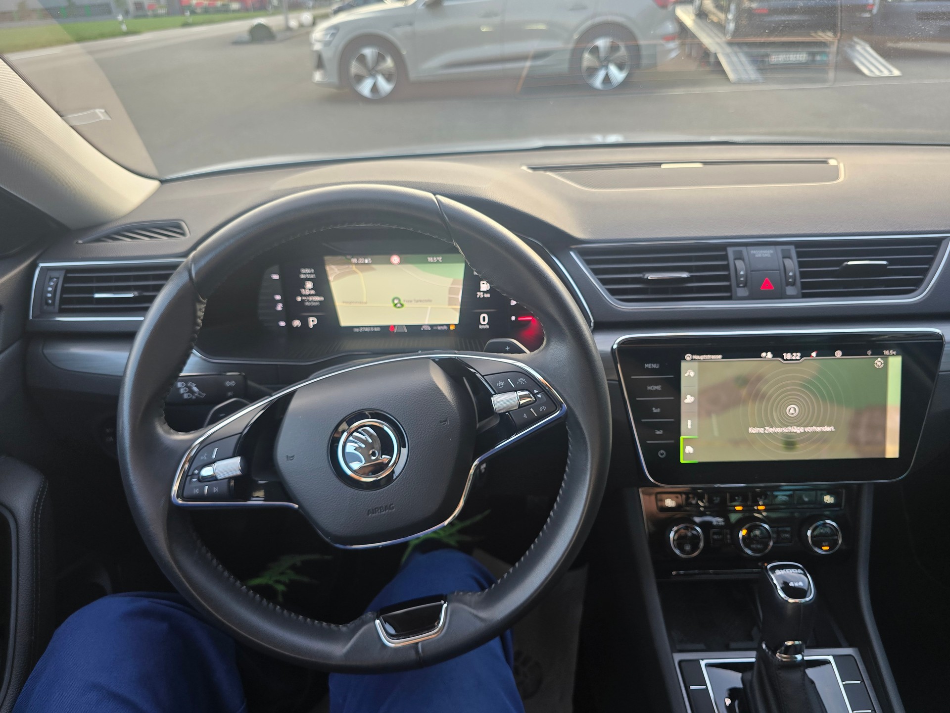 SKODA Superb Combi 2.0 TDi Style 4x4 DSG-image-7