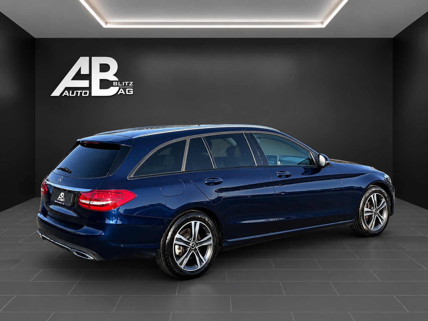 MERCEDES-BENZ C 250 d Swiss Star Avantgarde 4Matic 9G-Tronic mit 204 PS-image-4