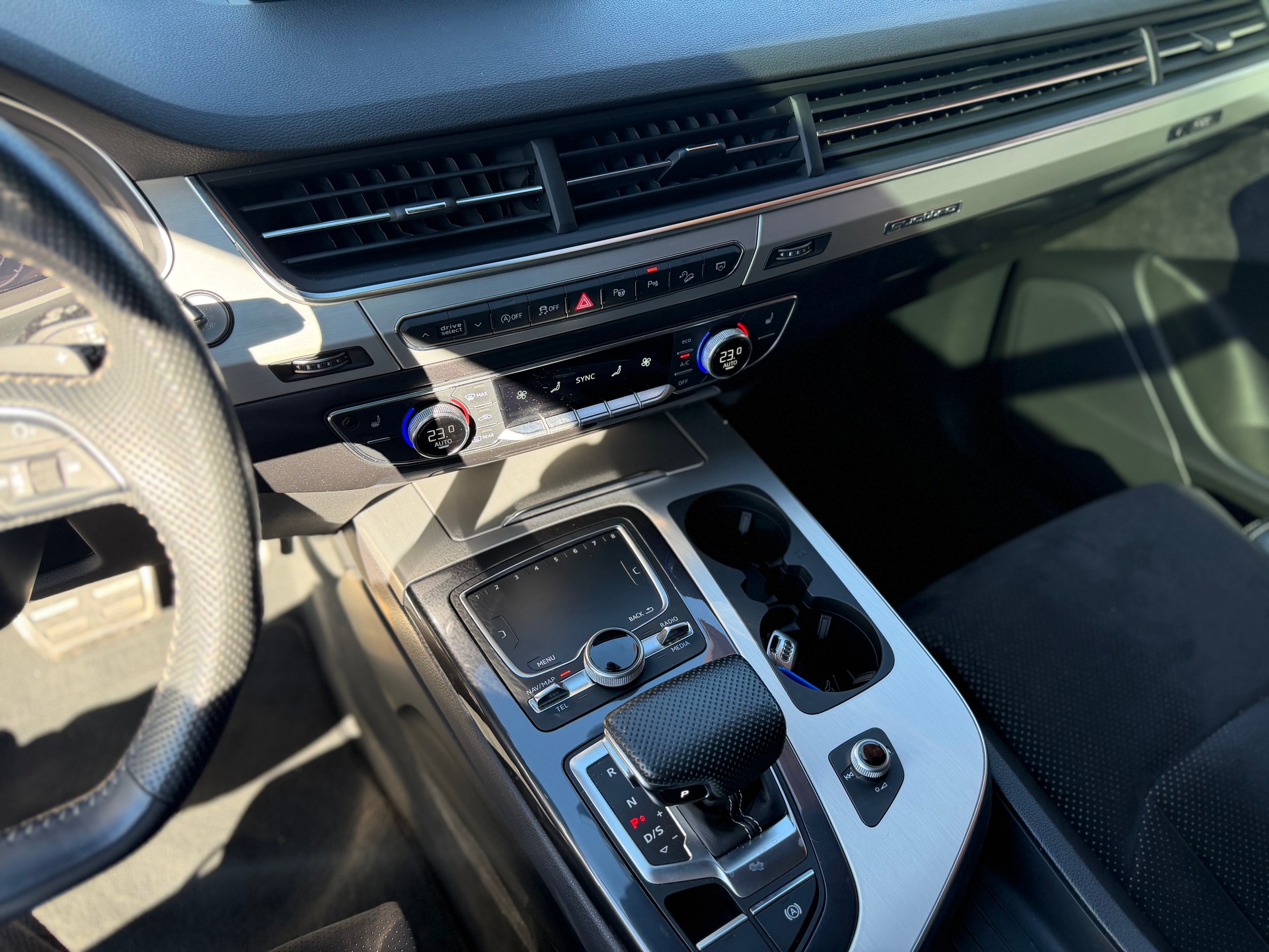 AUDI Q7 50 TDI quattro tiptronic-image-14