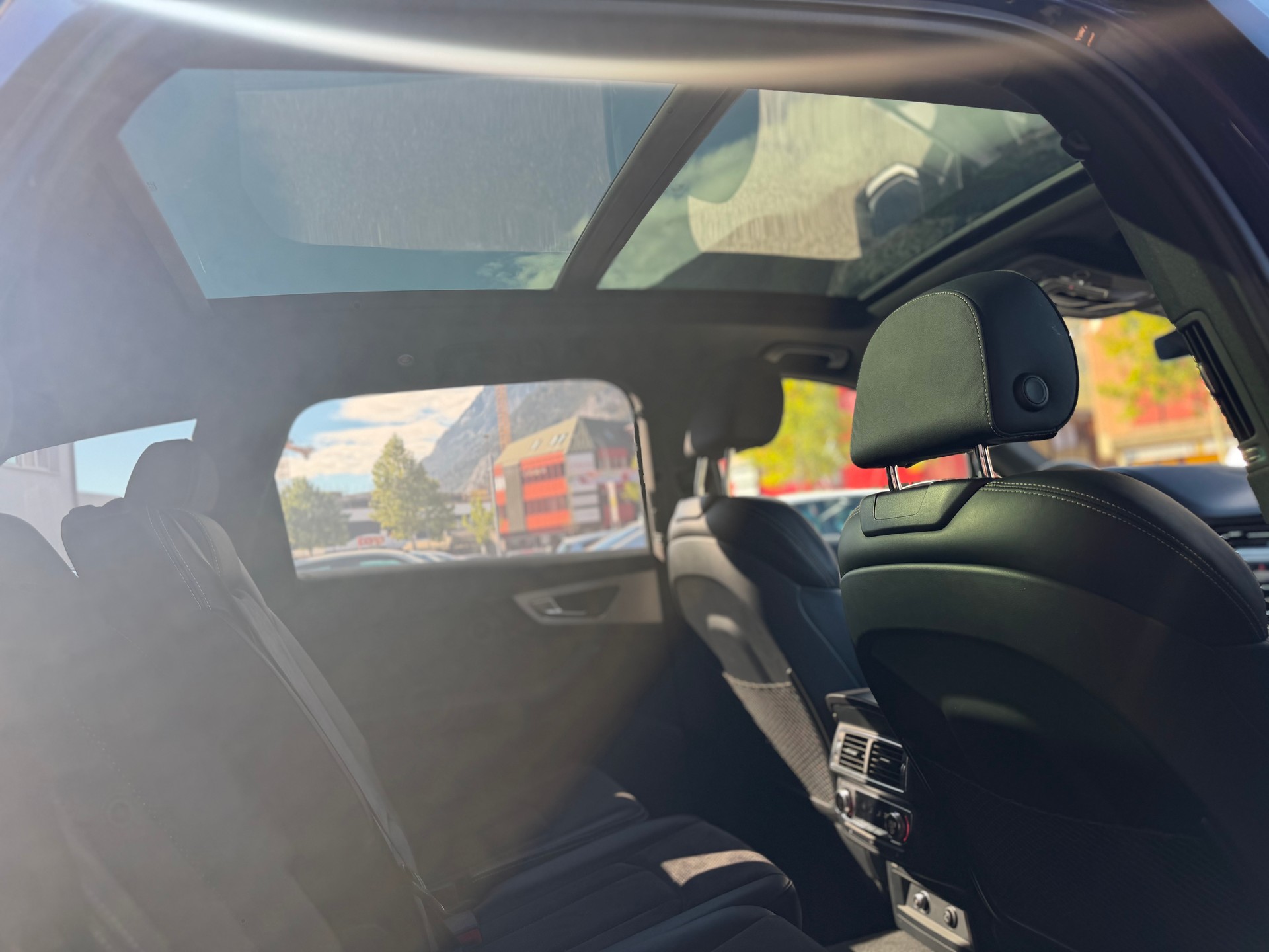 AUDI Q7 50 TDI quattro tiptronic-image-11