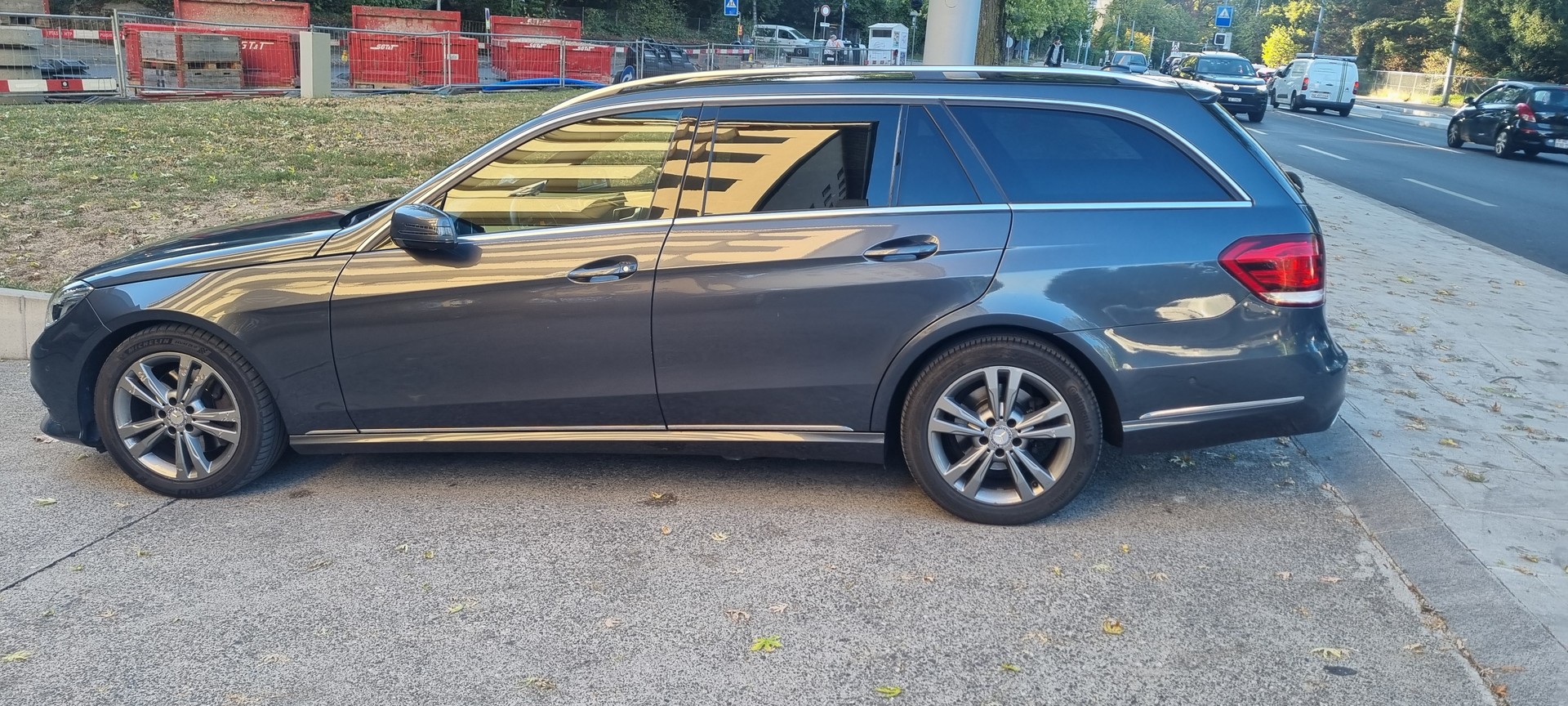 MERCEDES-BENZ E 250 CDI Avantgarde 4m-image-1