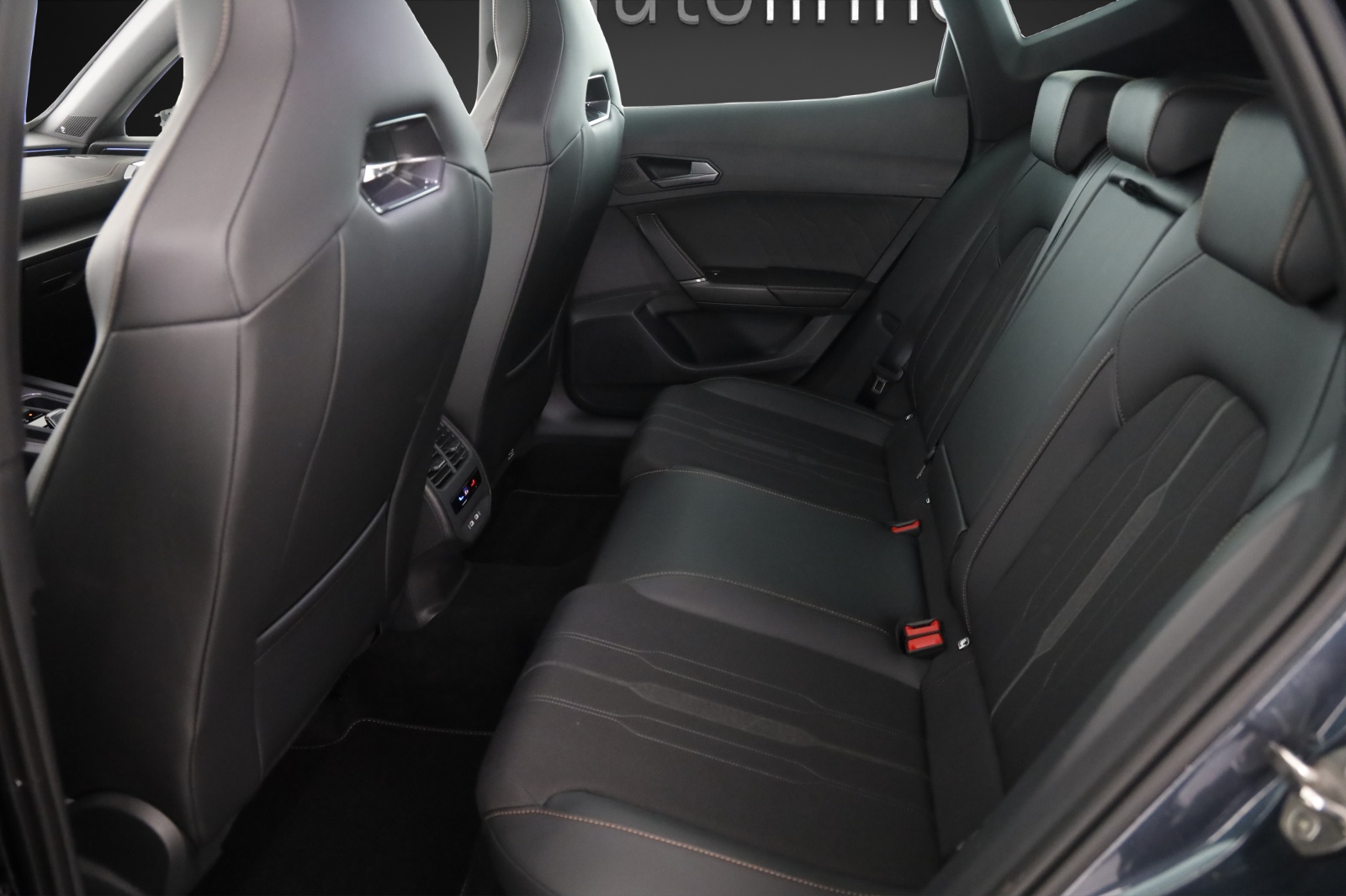 CUPRA Formentor 1.4 e-HYBRID pHEV DSG-image-10