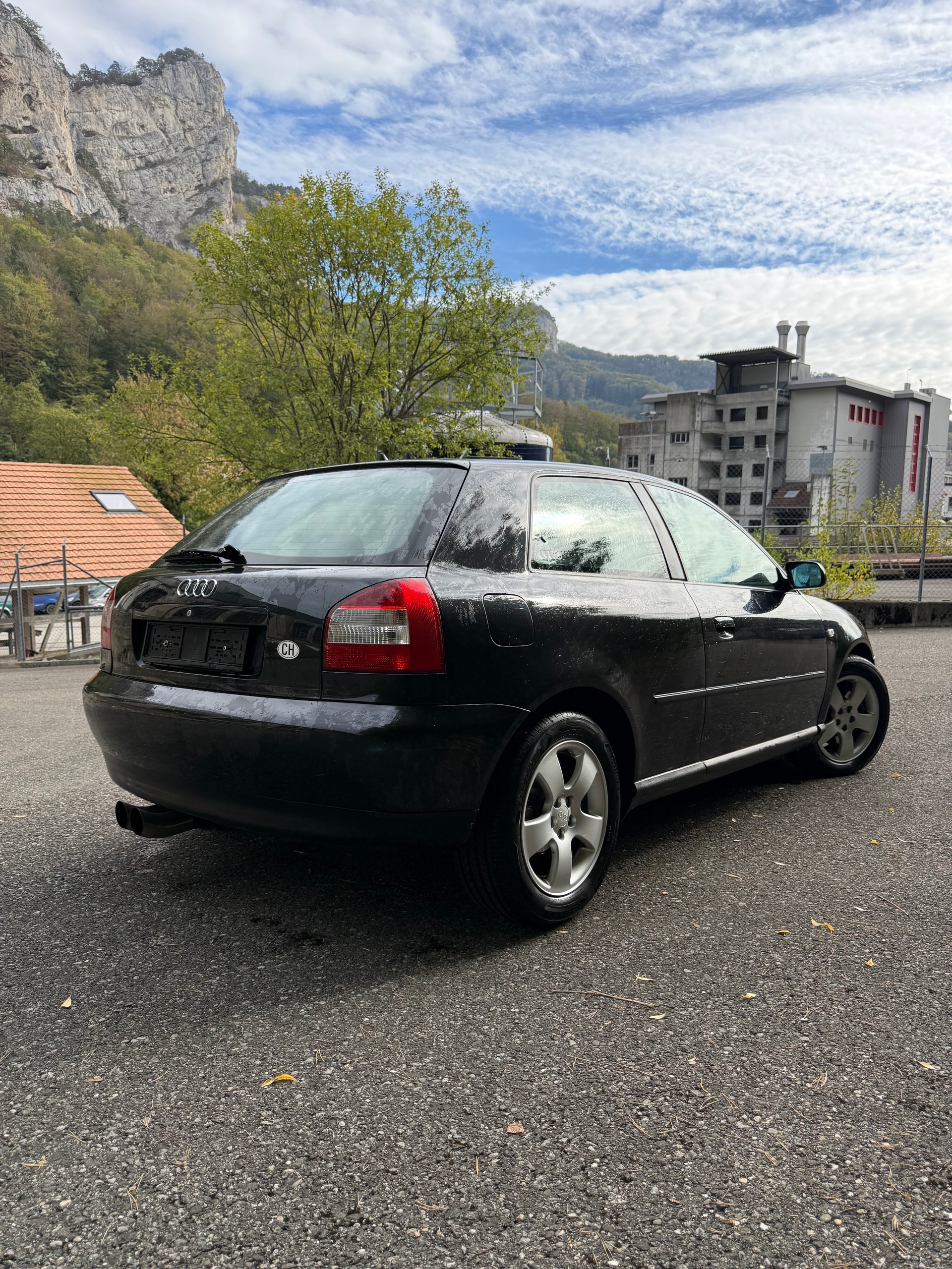 AUDI A3 1.8 T Attraction-image-3
