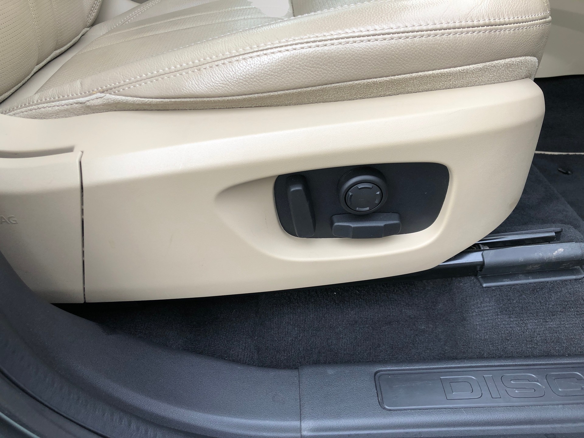 LAND ROVER Discovery Sport 2.0 Si4 HSE AT9-image-15