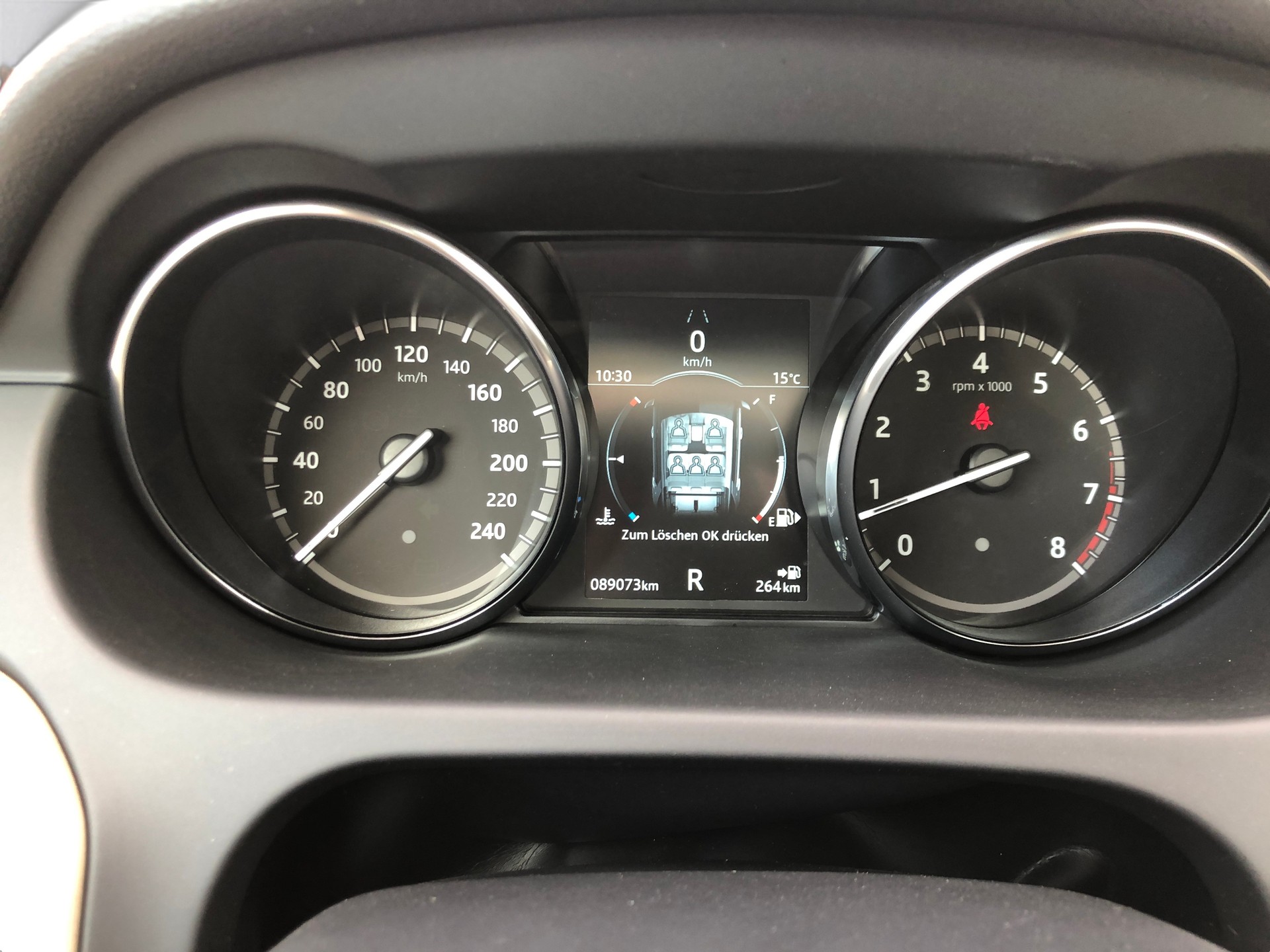 LAND ROVER Discovery Sport 2.0 Si4 HSE AT9-image-10