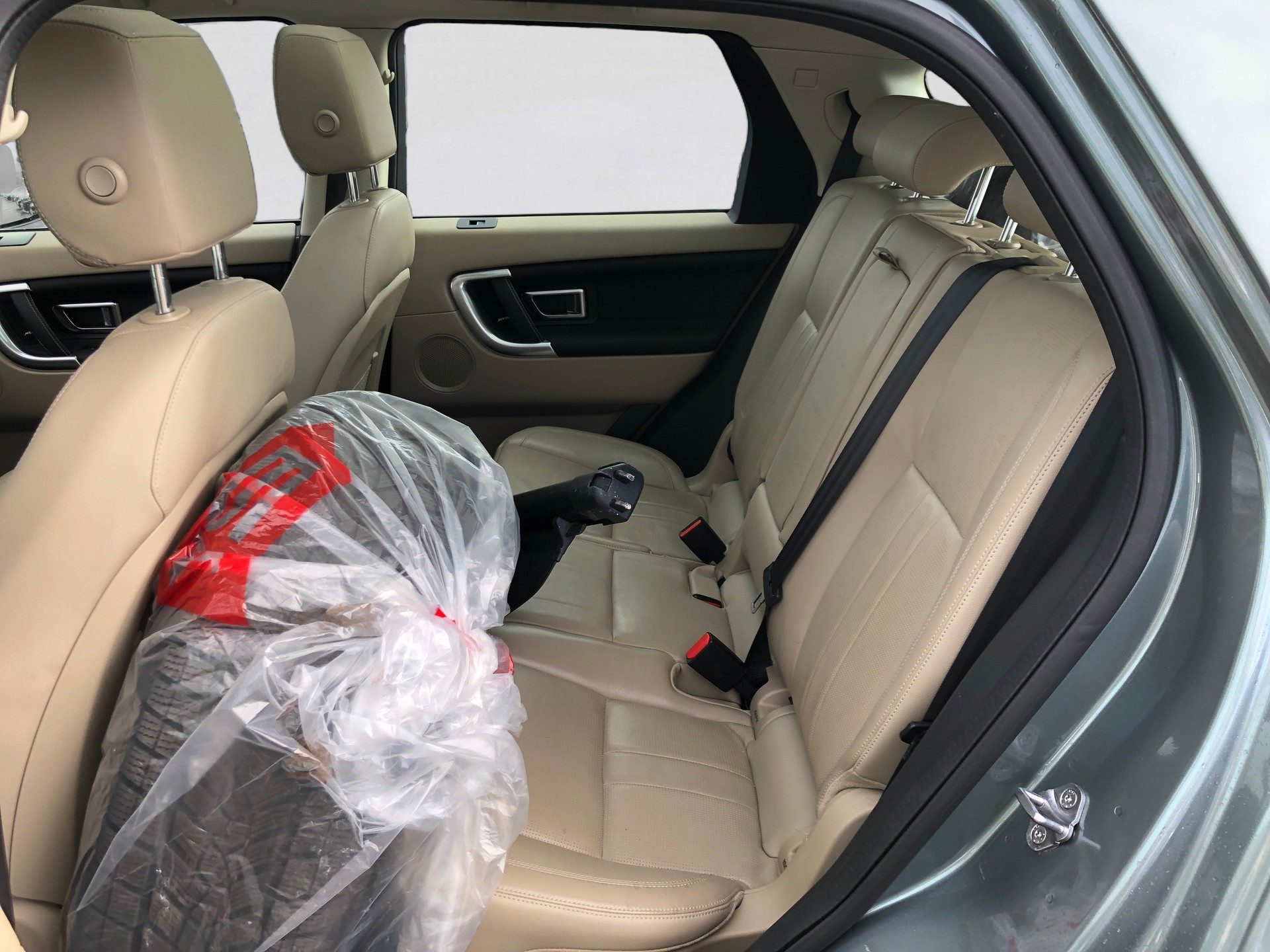 LAND ROVER Discovery Sport 2.0 Si4 HSE AT9-image-17