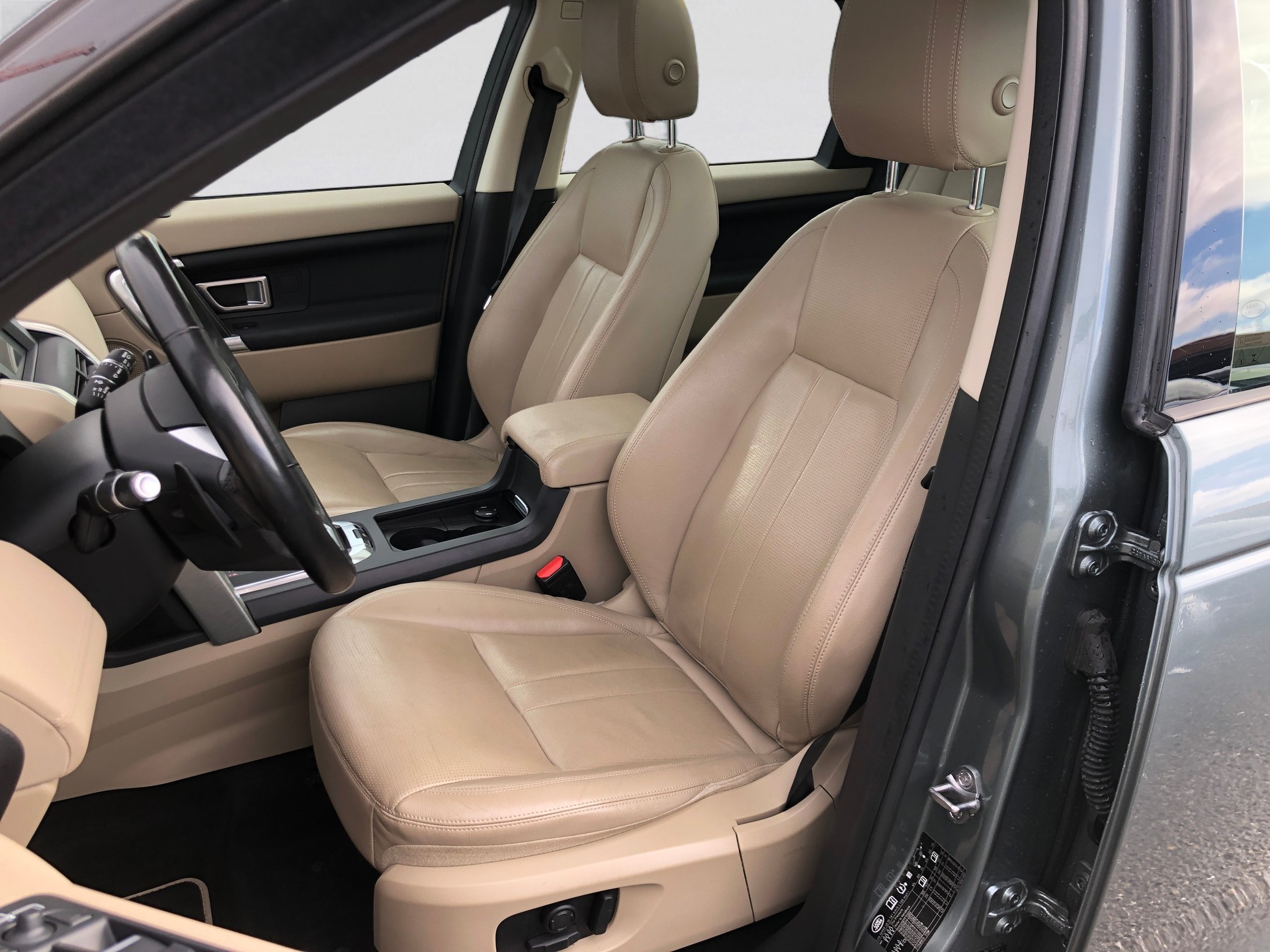 LAND ROVER Discovery Sport 2.0 Si4 HSE AT9-image-14