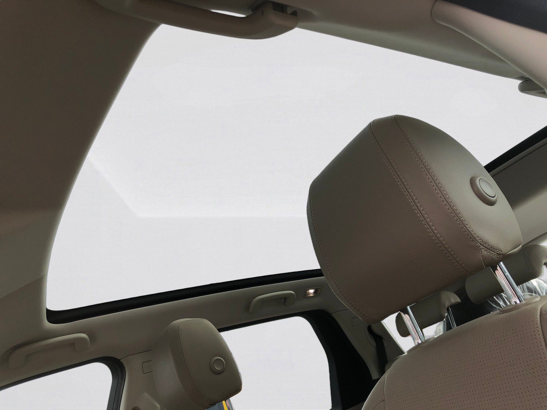 LAND ROVER Discovery Sport 2.0 Si4 HSE AT9-image-8