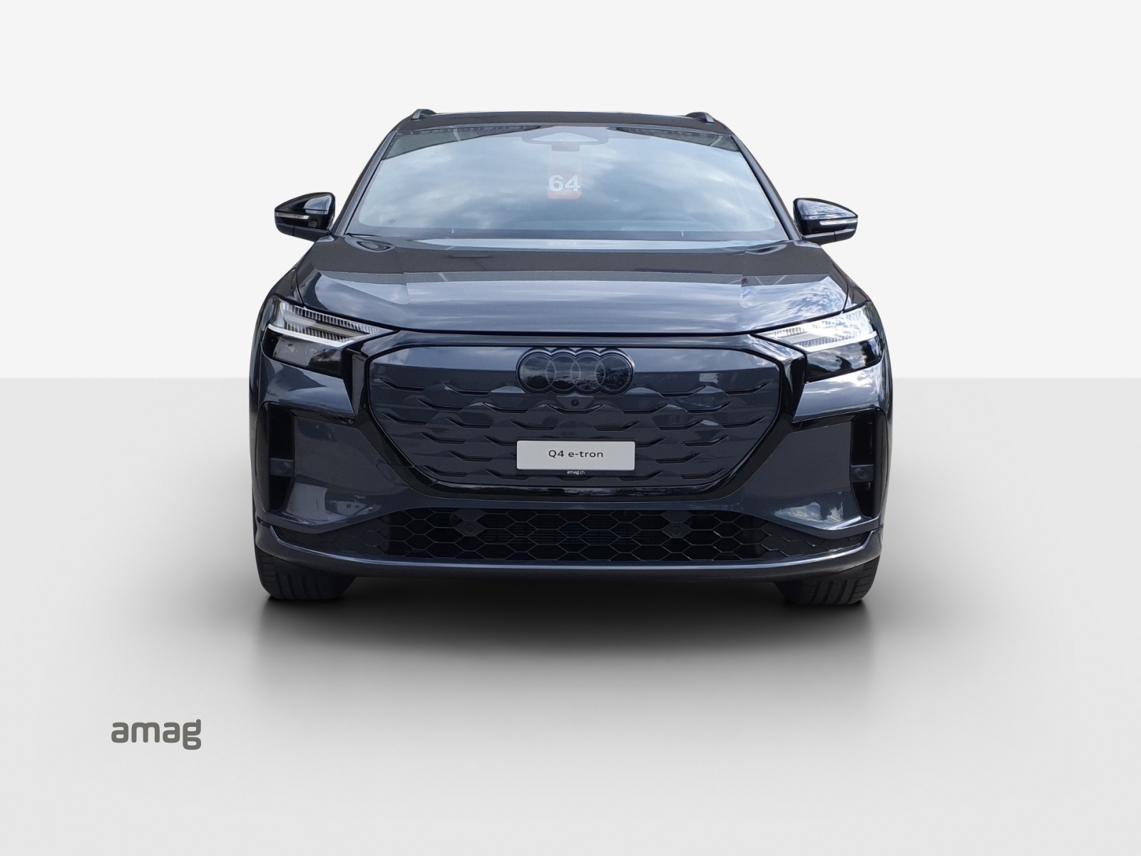 AUDI Q4 e-tron SUV quattro performance Swiss Ski-image-6