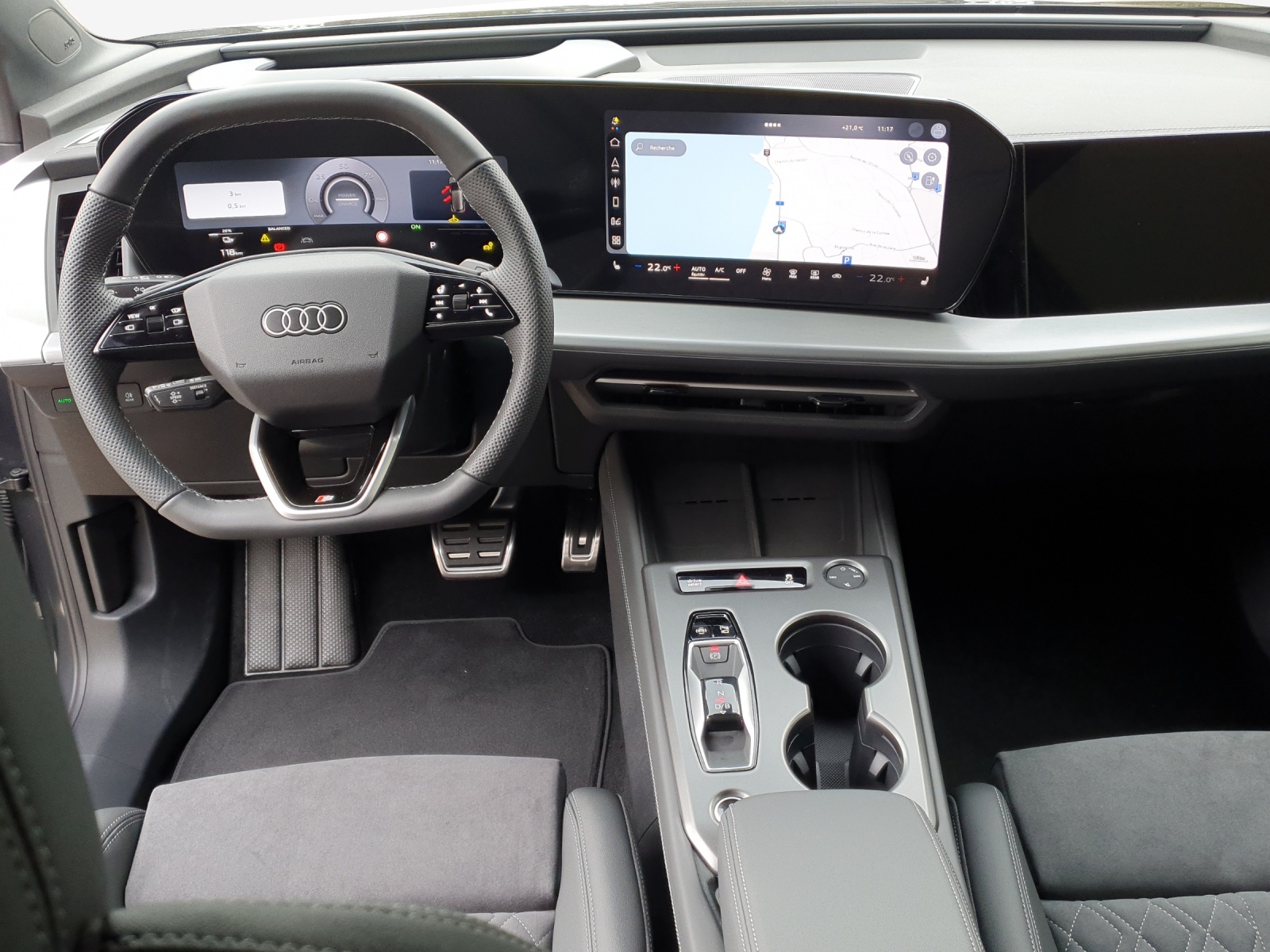 AUDI Q4 e-tron SUV quattro performance Swiss Ski-image-8