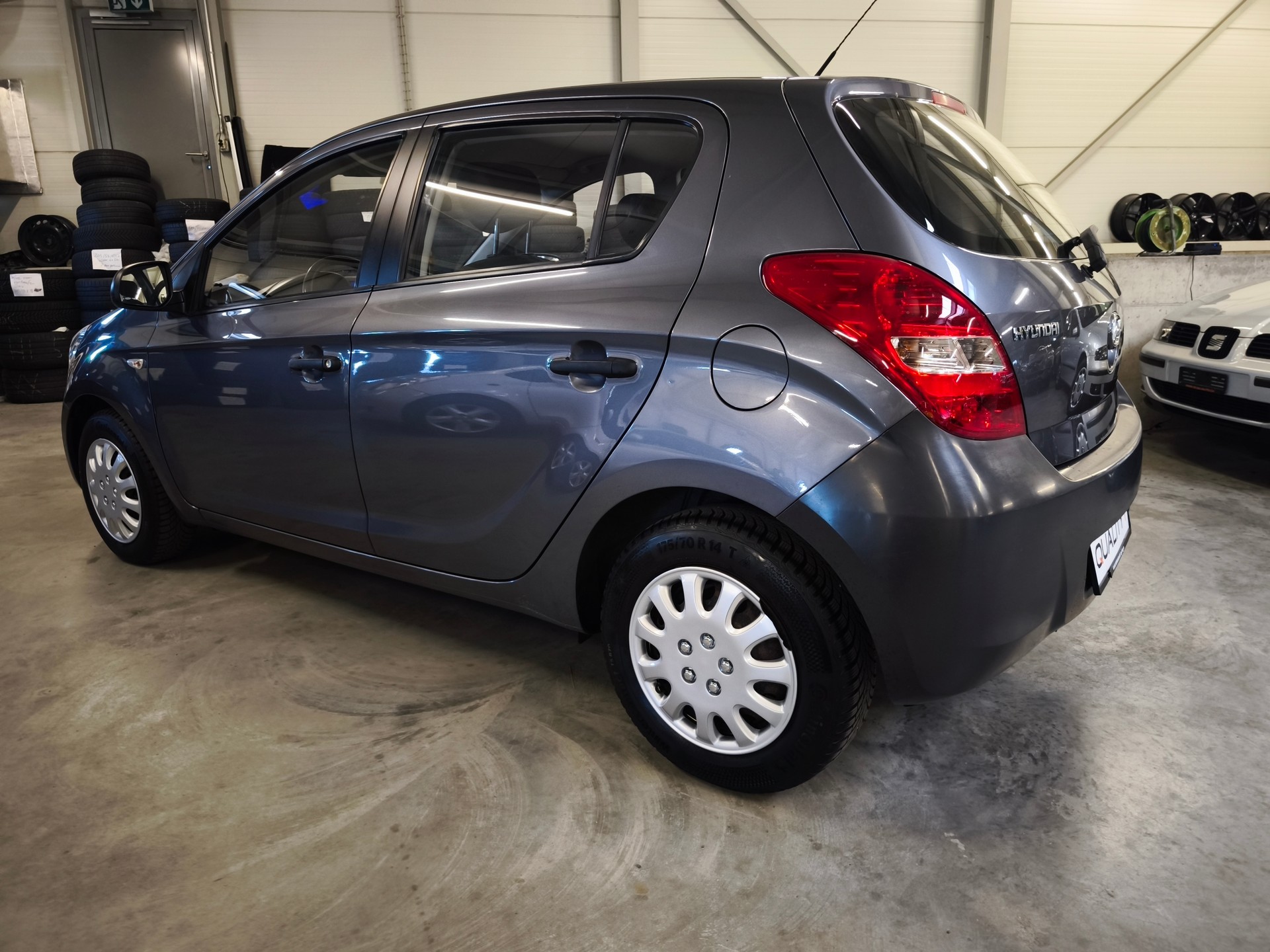 HYUNDAI i20 1.2 Comfort-image-4