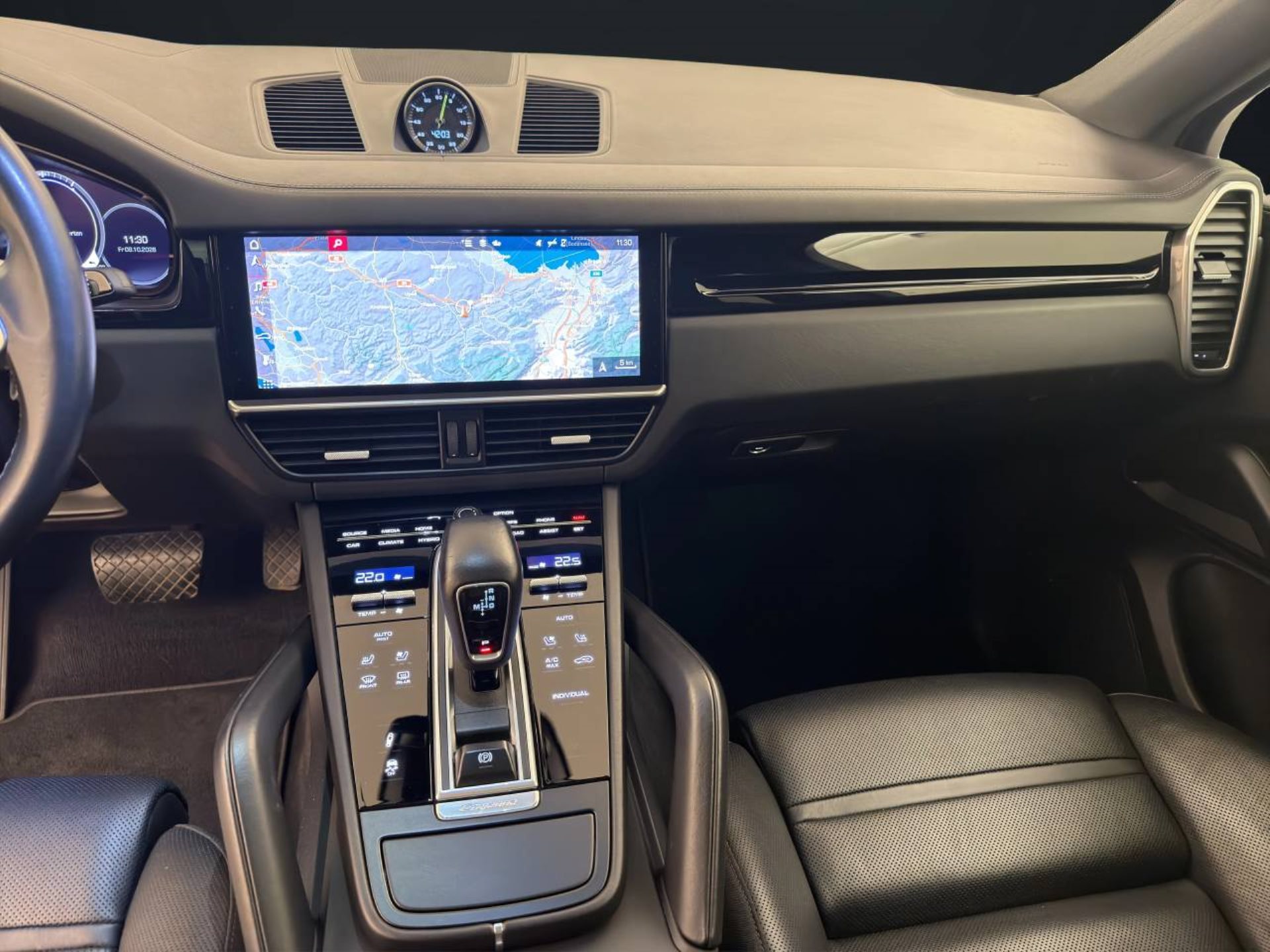 PORSCHE Cayenne E-Hybrid Coupé-image-15