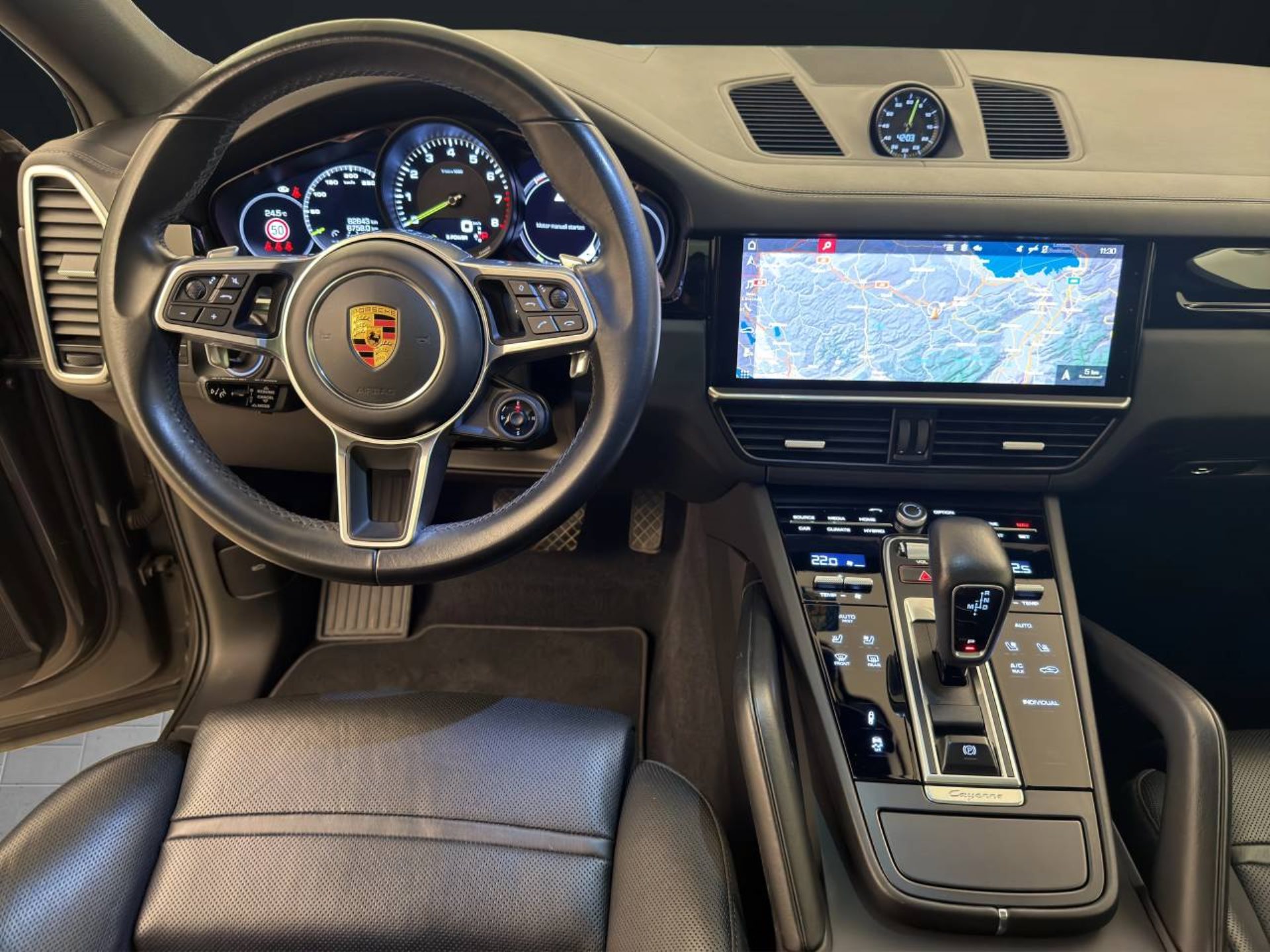 PORSCHE Cayenne E-Hybrid Coupé-image-17