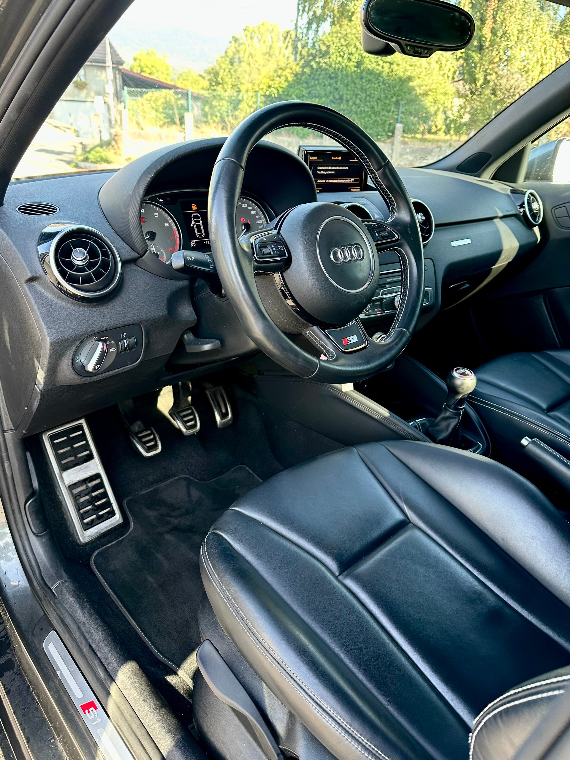 AUDI S1 Sportback 2.0 TFSI quattro-image-8