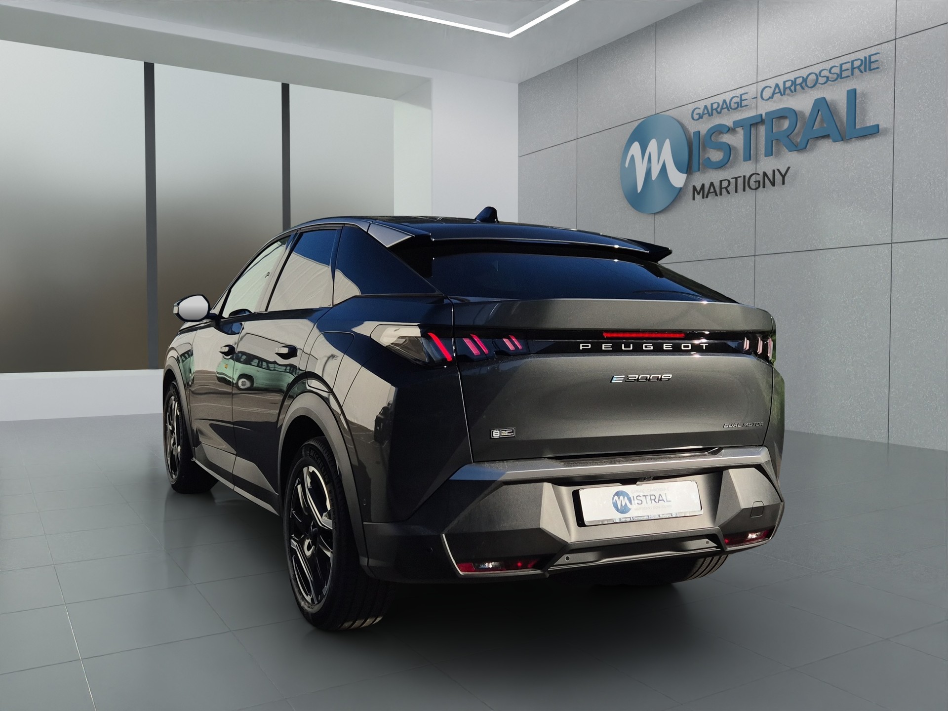 PEUGEOT 3008 e-Allure Premium AWD-showroom-element-2