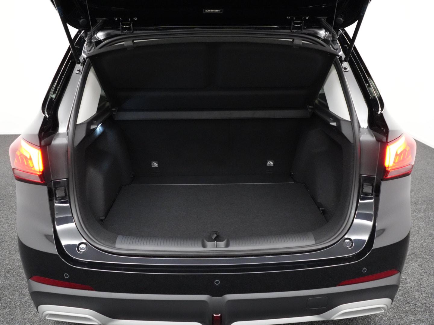 MG ZS 1.5 Hybrid+ Luxury-image-23