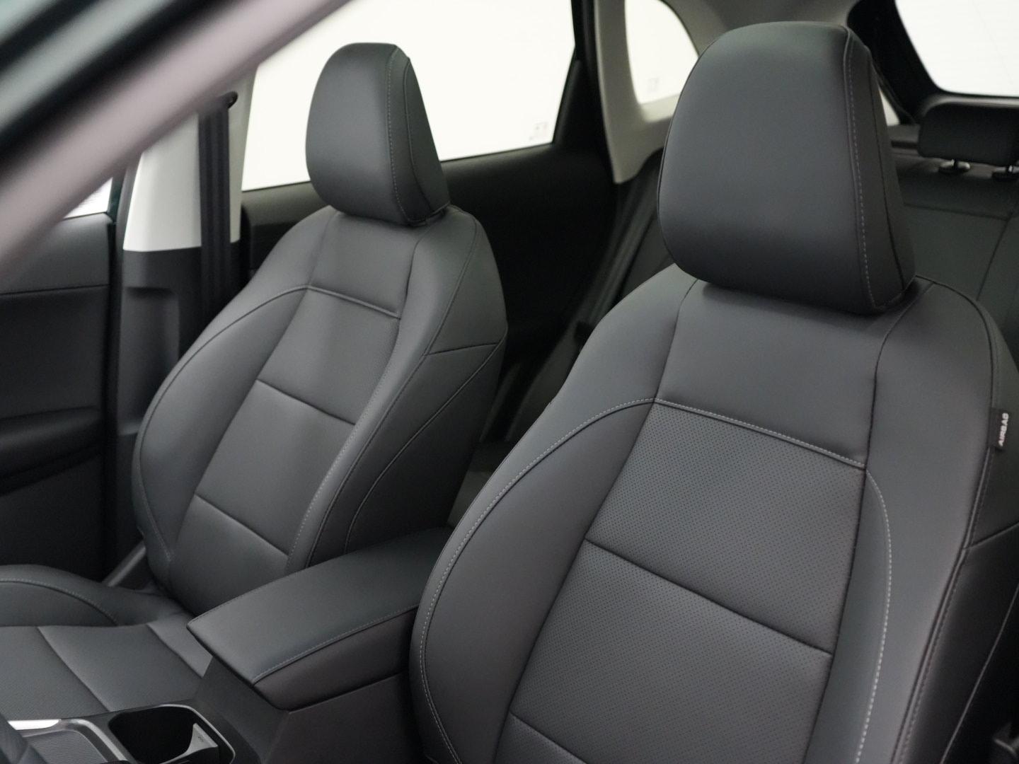 MG ZS 1.5 Hybrid+ Luxury-image-11